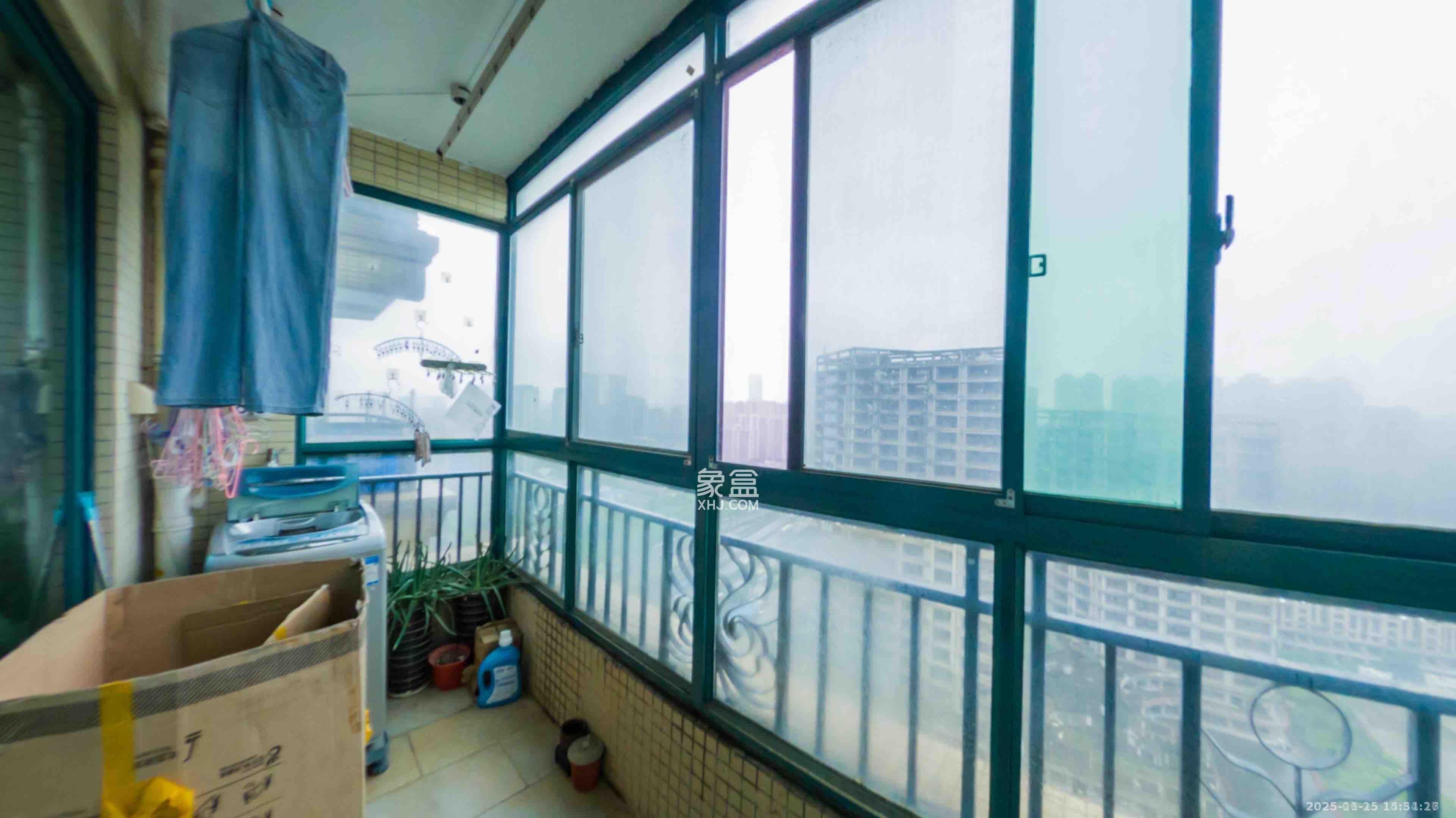 恒大绿洲  2室1厅1卫    2400.0元/月室内图