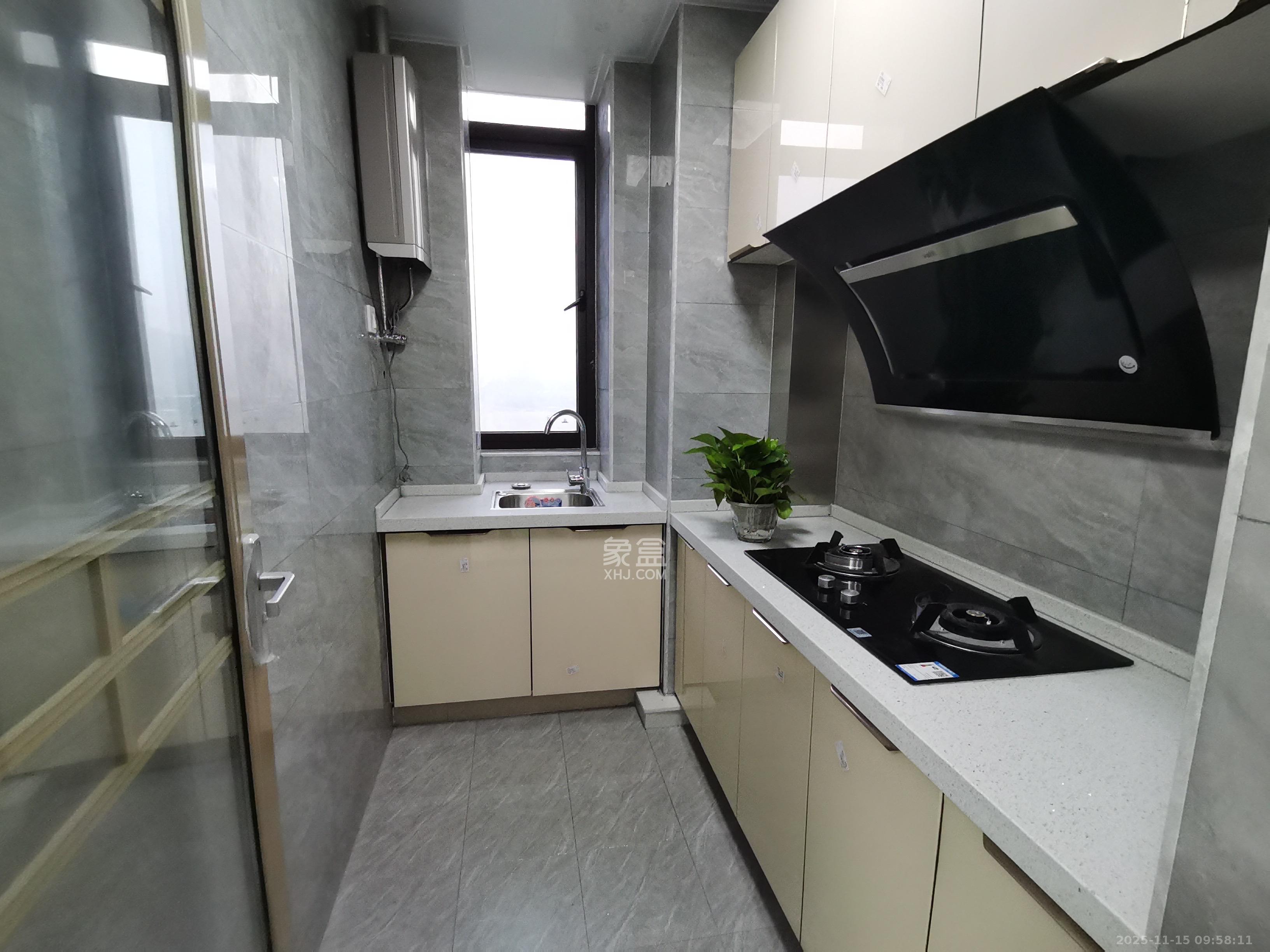 国泰九龙湾  2室2厅1卫    1700.0元/月室内图