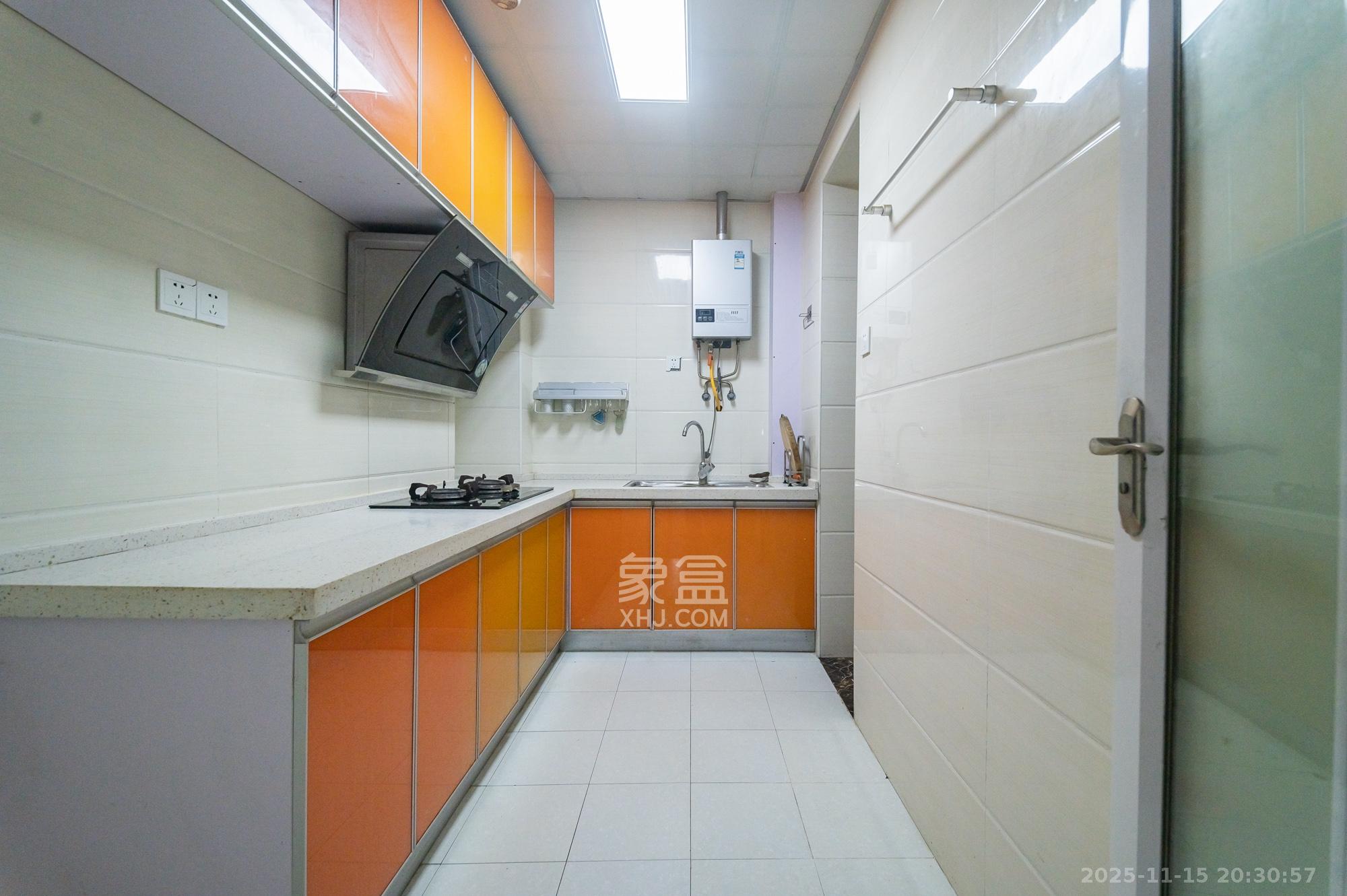 深业睿城 1室1厅1卫 35.8万 深业睿城 1室1厅1卫 35.8万厨房