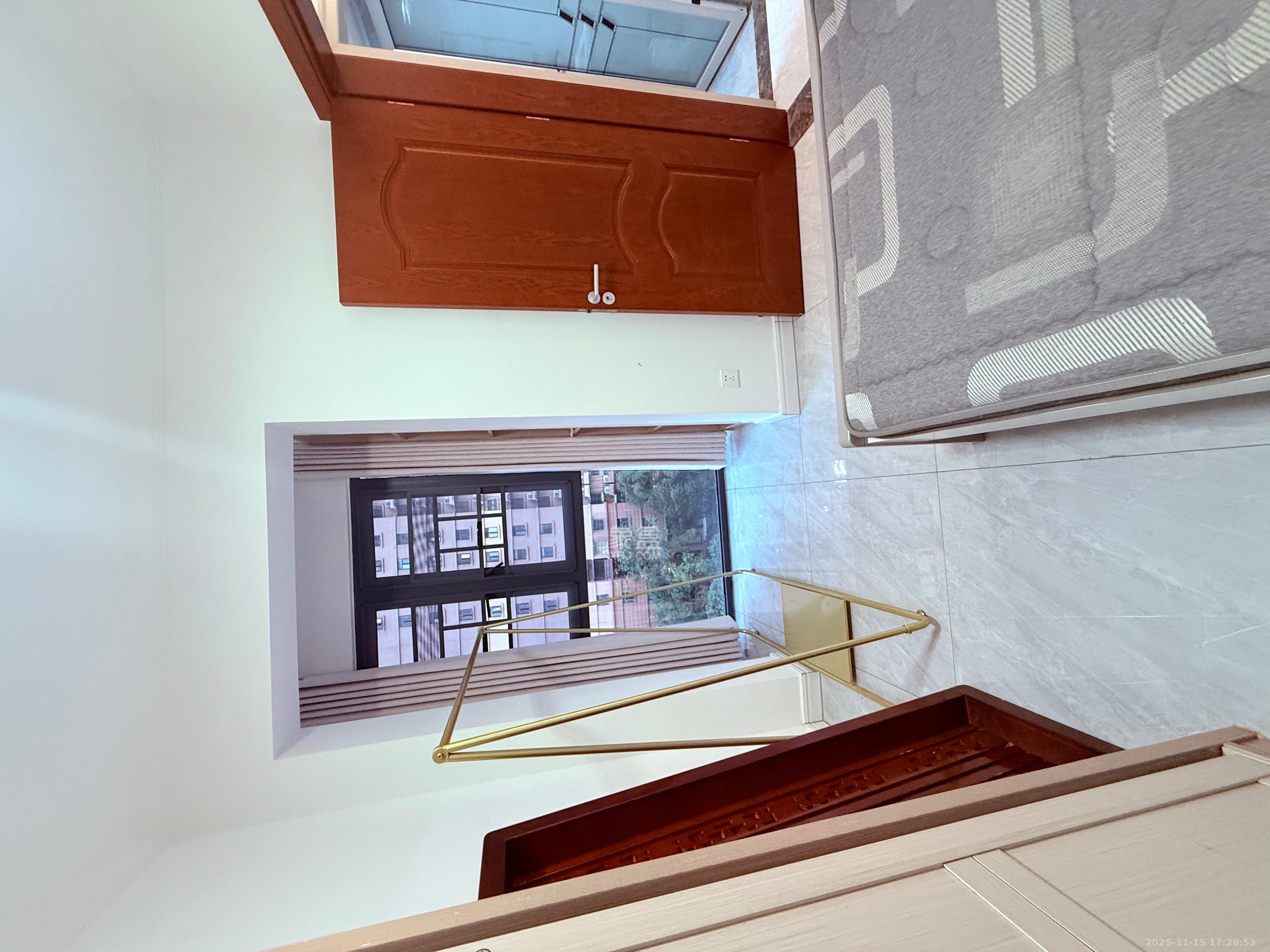 嘉雨兴园  2室1厅1卫    2700.0元/月室内图