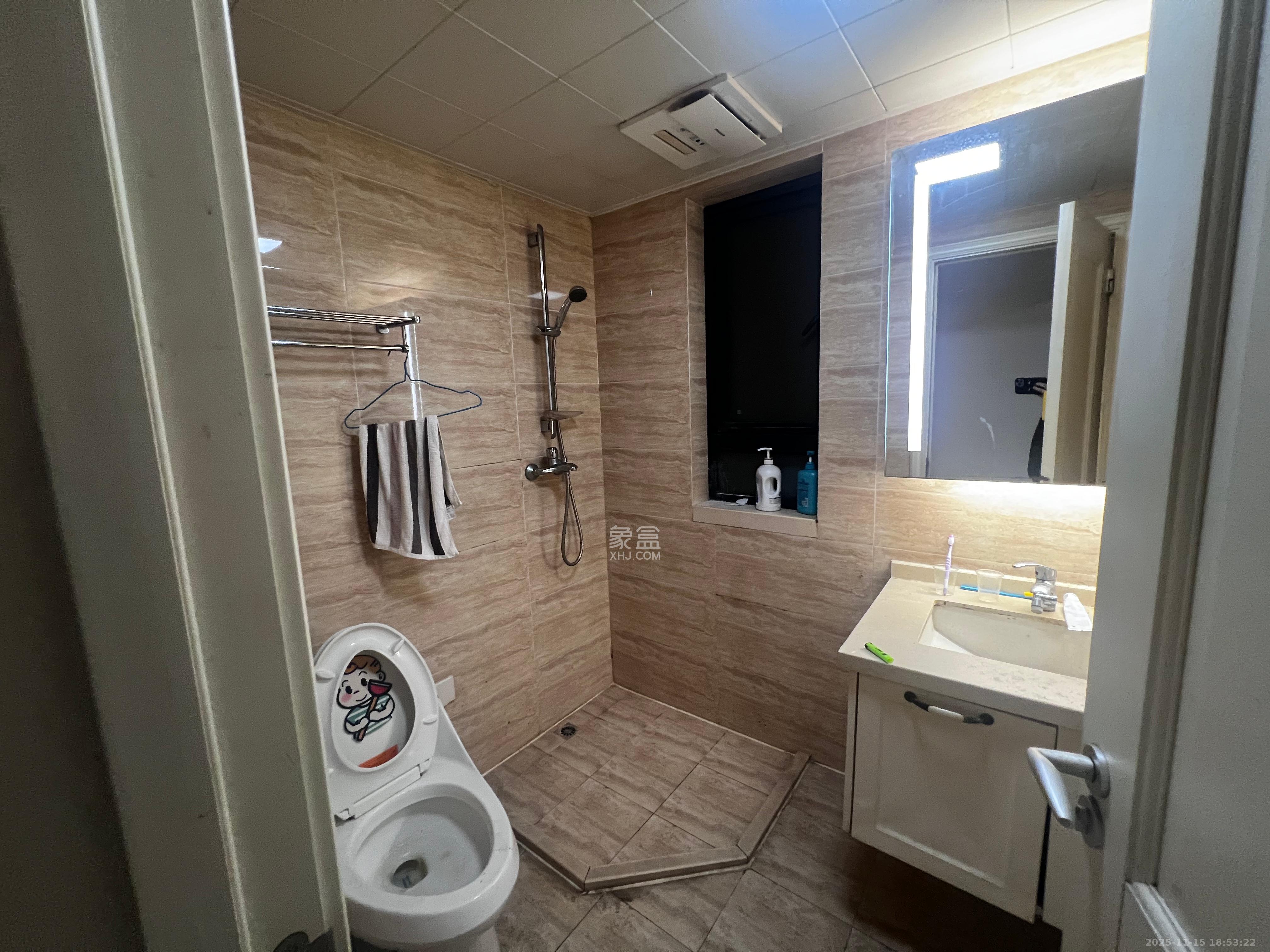 万科魅力之城观澜里  4室2厅2卫    3200.0元/月室内图