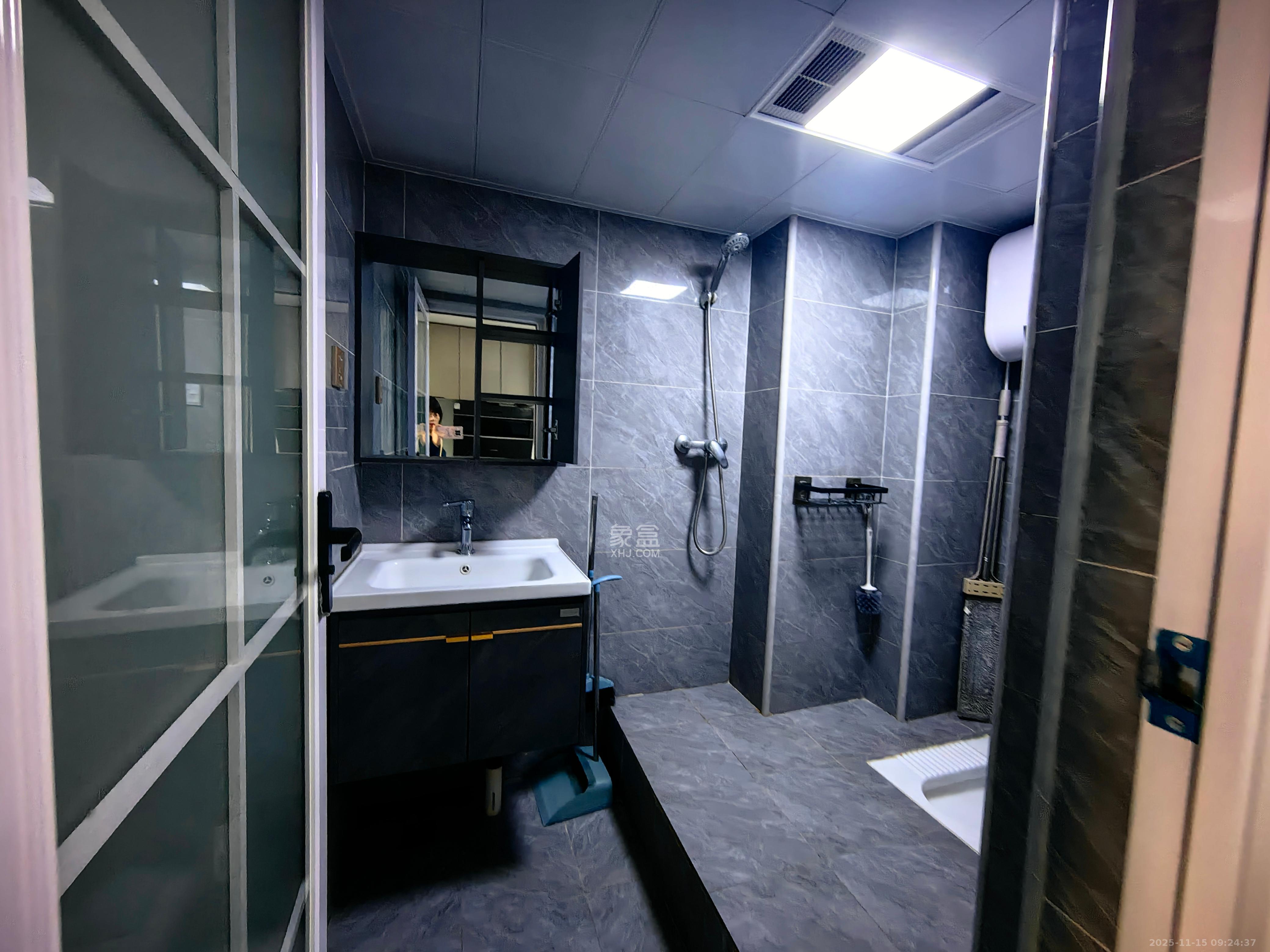 海伦春天 2室1厅1卫 1500.0元/月 海伦春天 2室1厅1卫 1500.0元/月室内图