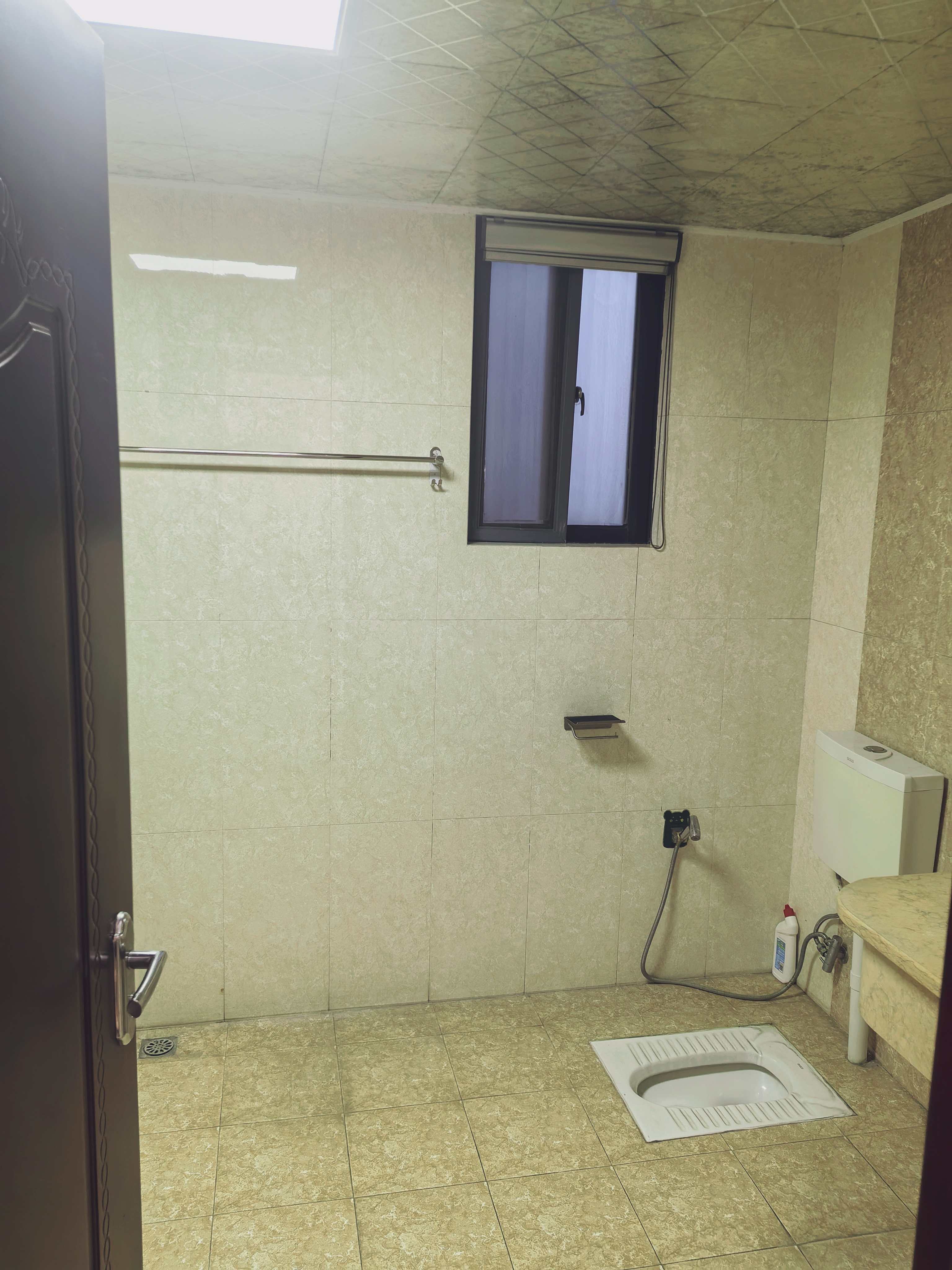 环强御景湾 3室2厅1卫 3000.0元/月 环强御景湾 3室2厅1卫 3000.0元/月室内图