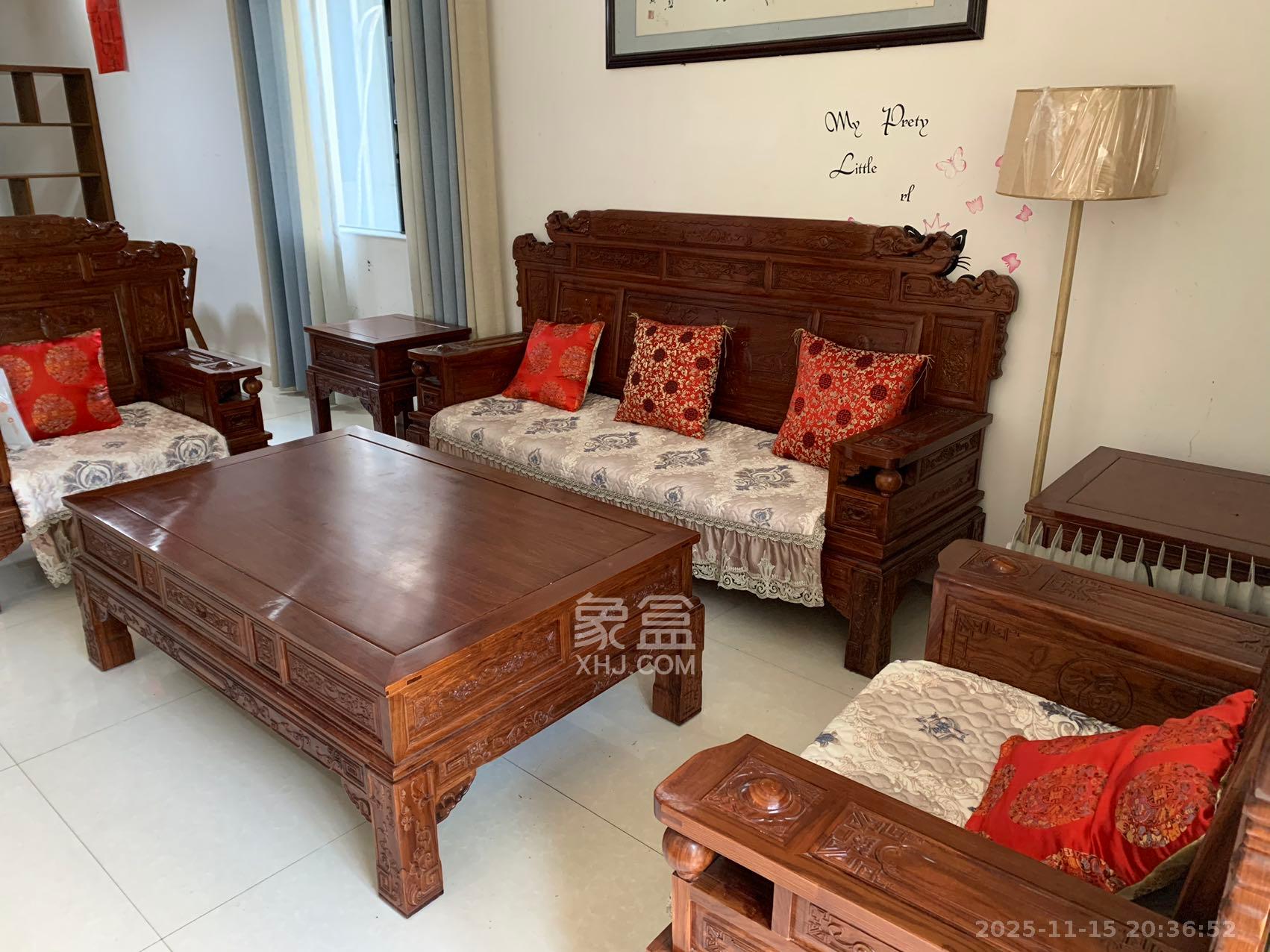 阳光100三期  3室2厅2卫    2600.0元/月