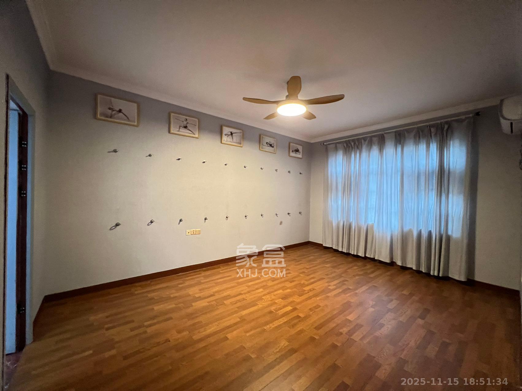 中建芙蓉和苑  3室2厅1卫    3500.0元/月室内图