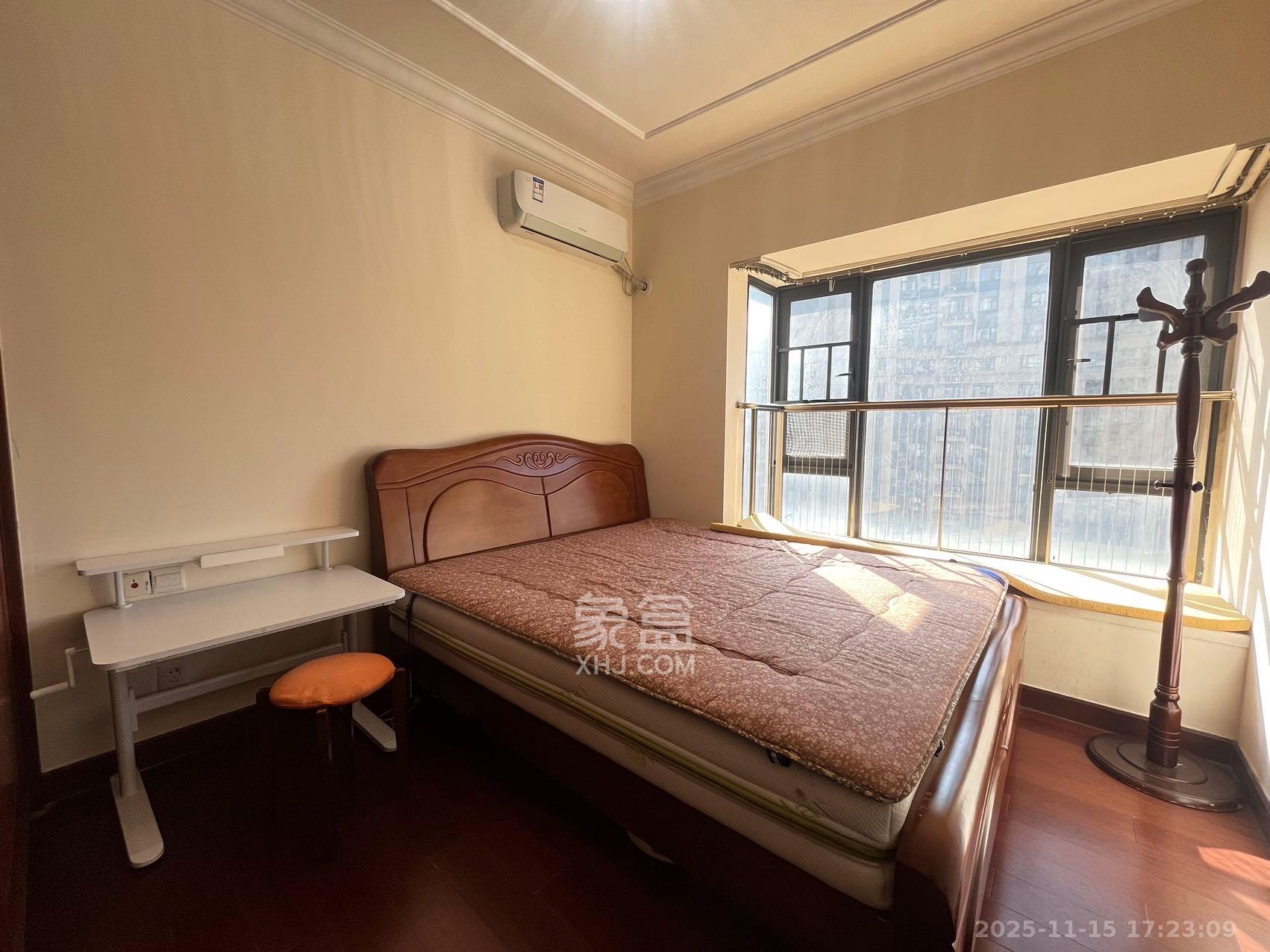 恒大江湾  3室1厅1卫    2600.0元/月室内图