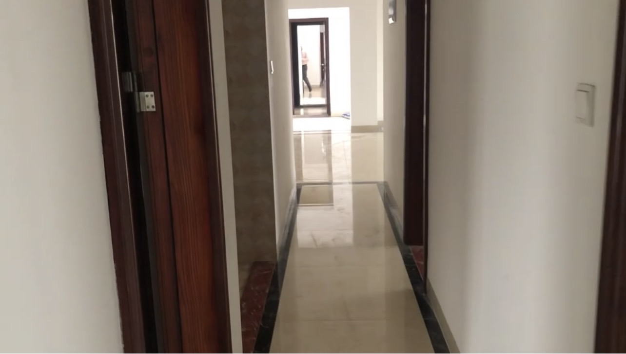 金龙城市广场一期  3室2厅2卫    3800.0元/月