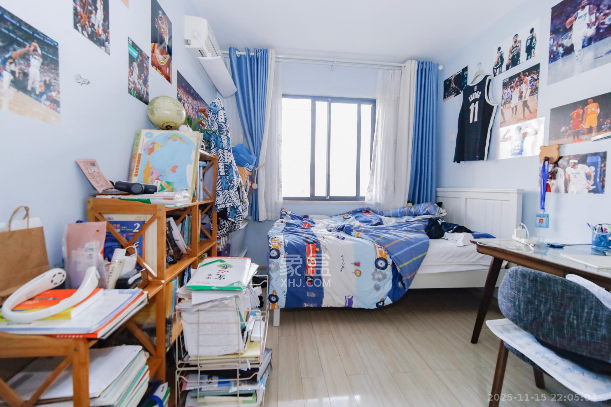 满庭芳小区  3室2厅2卫    88.0万卧室