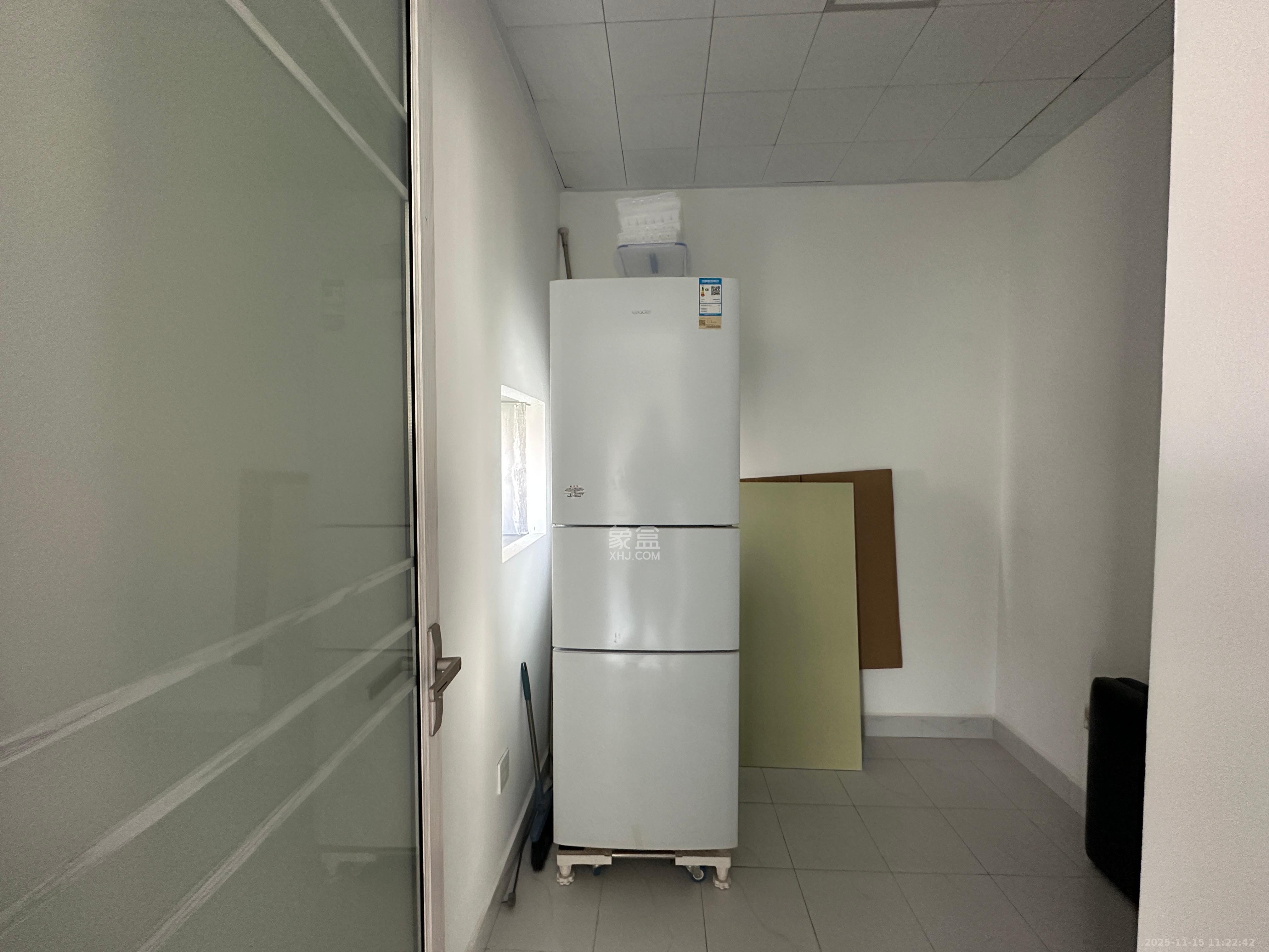 北辰定江洋 3室2厅2卫 7500.0元/月 北辰定江洋 3室2厅2卫 7500.0元/月室内图