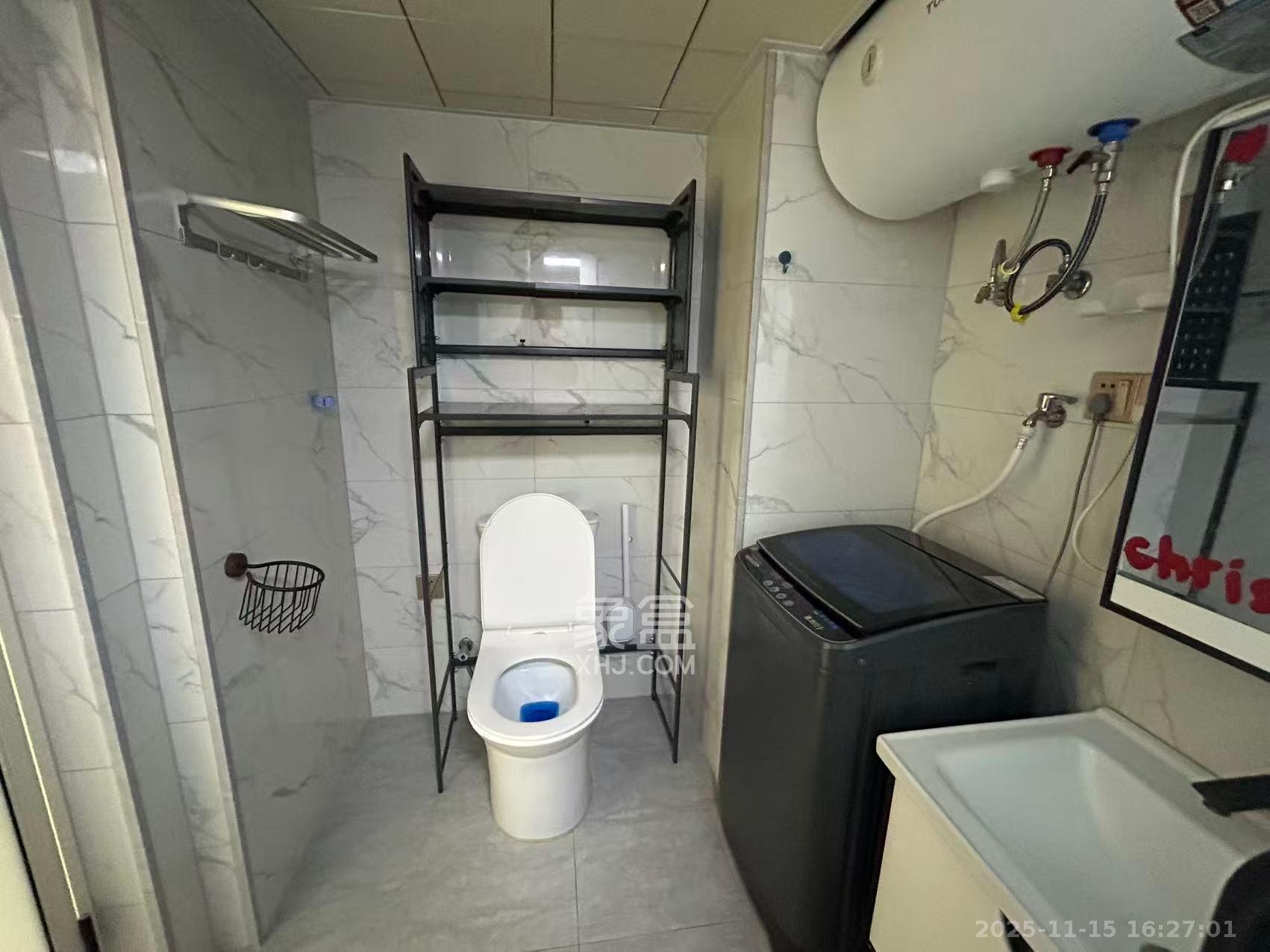 藏珑湖上公馆 1室1厅1卫 2400.0元/月 藏珑湖上公馆 1室1厅1卫 2400.0元/月室内图