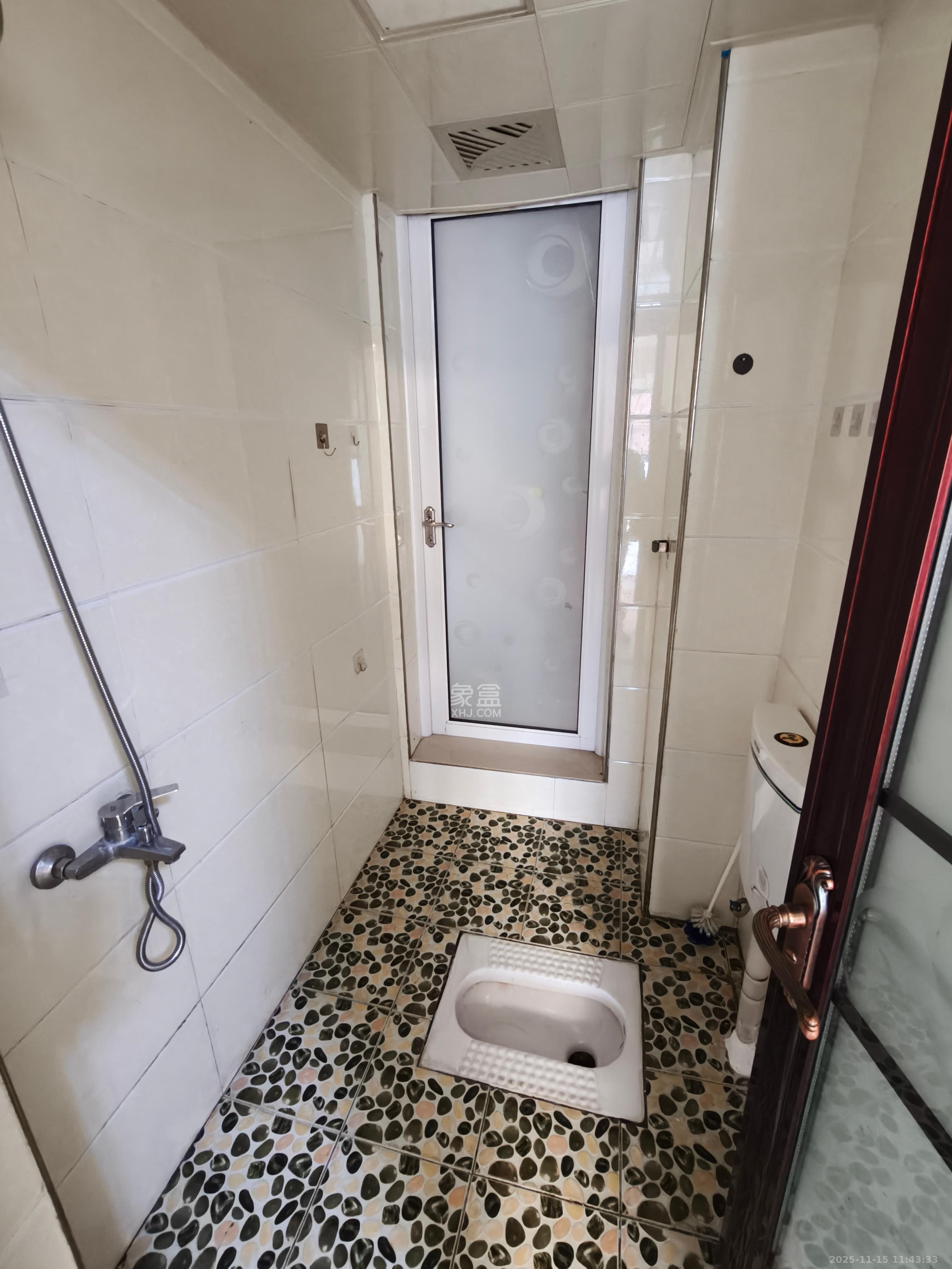 才子佳郡  3室2厅2卫    1600.0元/月室内图