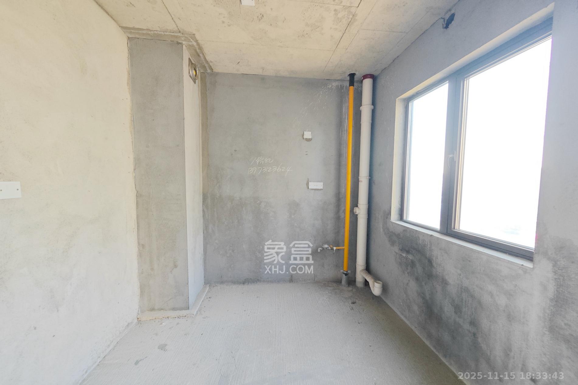 大都汇天悦(保利大都汇三期) 5室2厅2卫 208.0万 大都汇天悦(保利大都汇三期) 5室2厅2卫 208.0万厨房