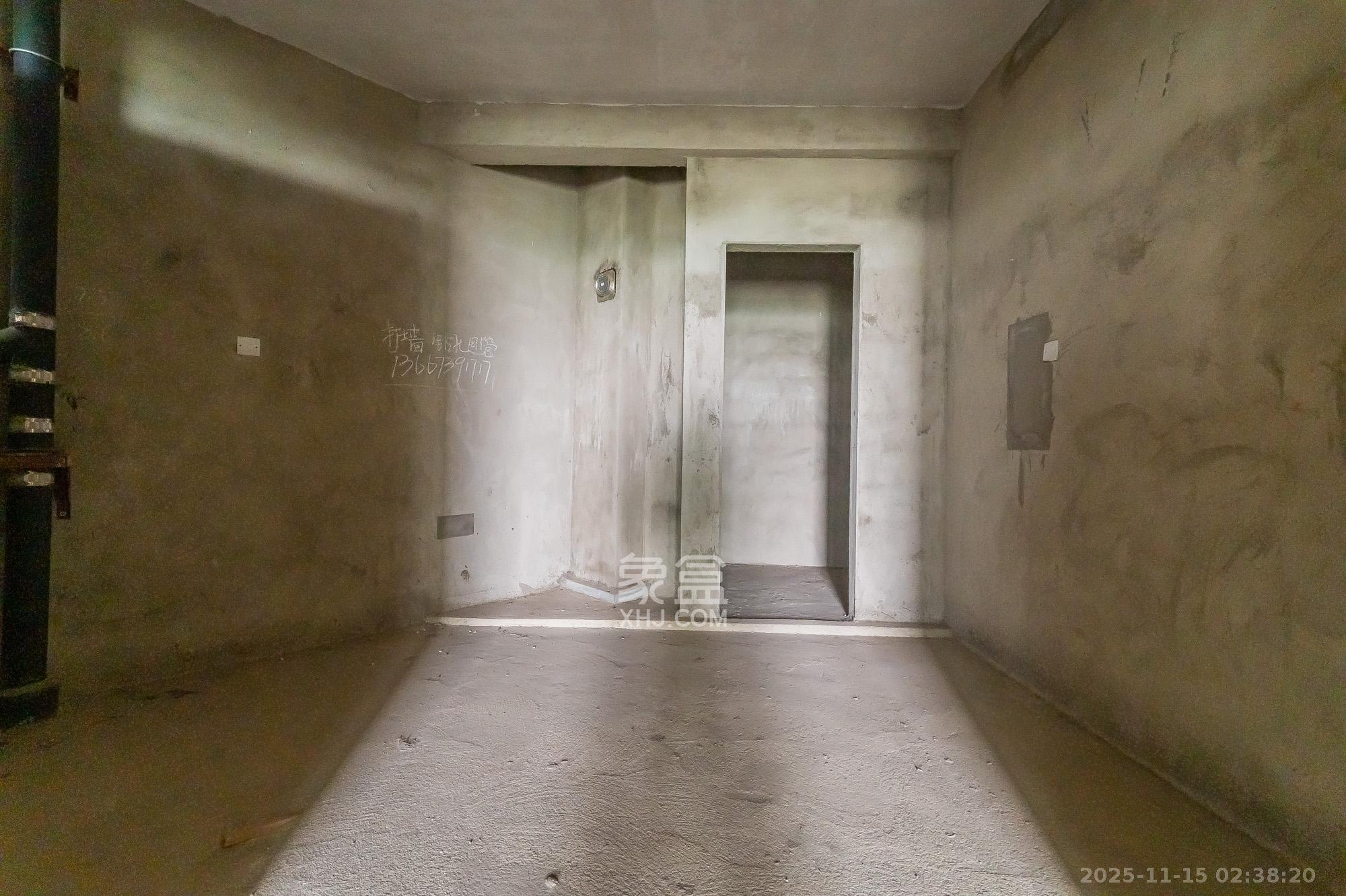 碧桂园威尼斯城 4室2厅3卫 149.98万 碧桂园威尼斯城 4室2厅3卫 149.98万其他