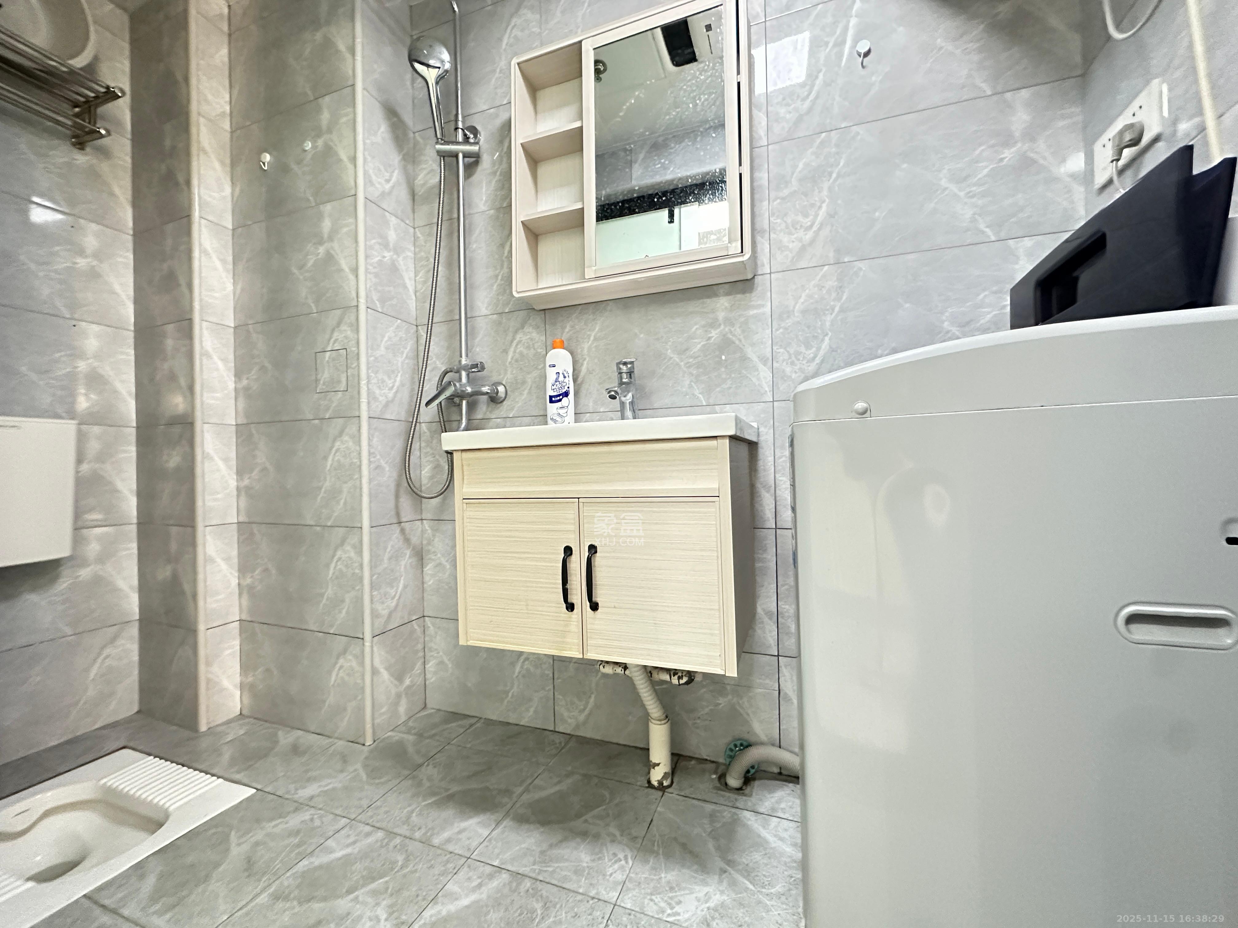 保利麓谷林语I区 1室0厅0卫 1400.0元/月 保利麓谷林语I区 1室0厅0卫 1400.0元/月室内图