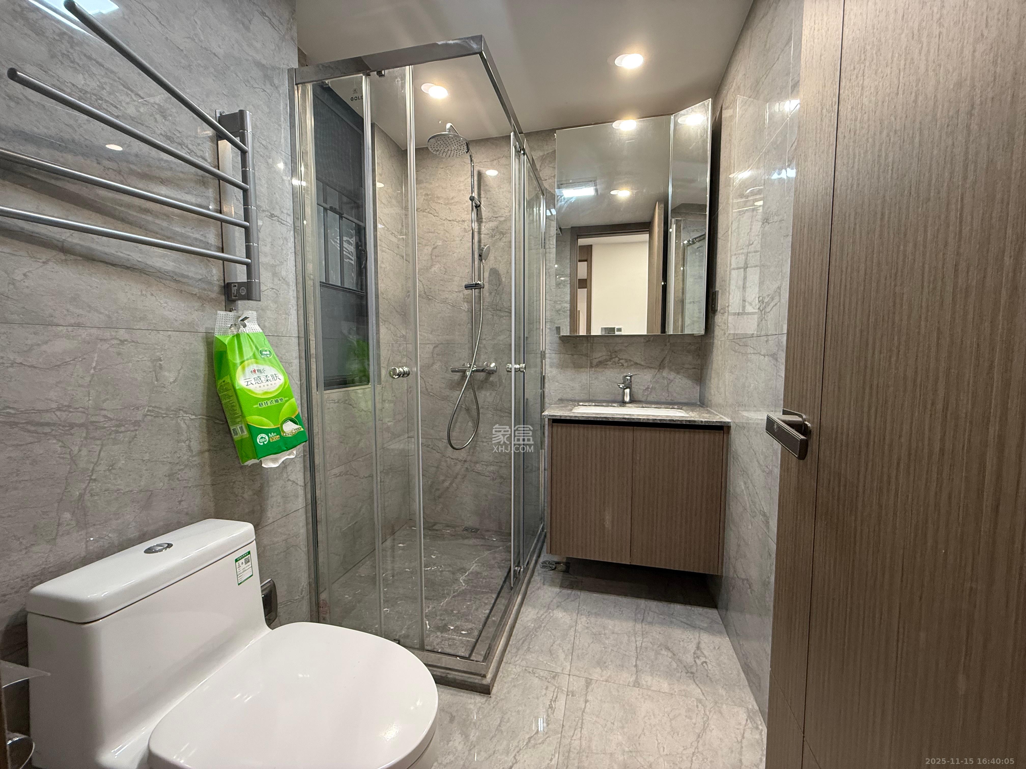 中欣楚天御府B区观澜  4室2厅3卫    6000.0元/月室内图