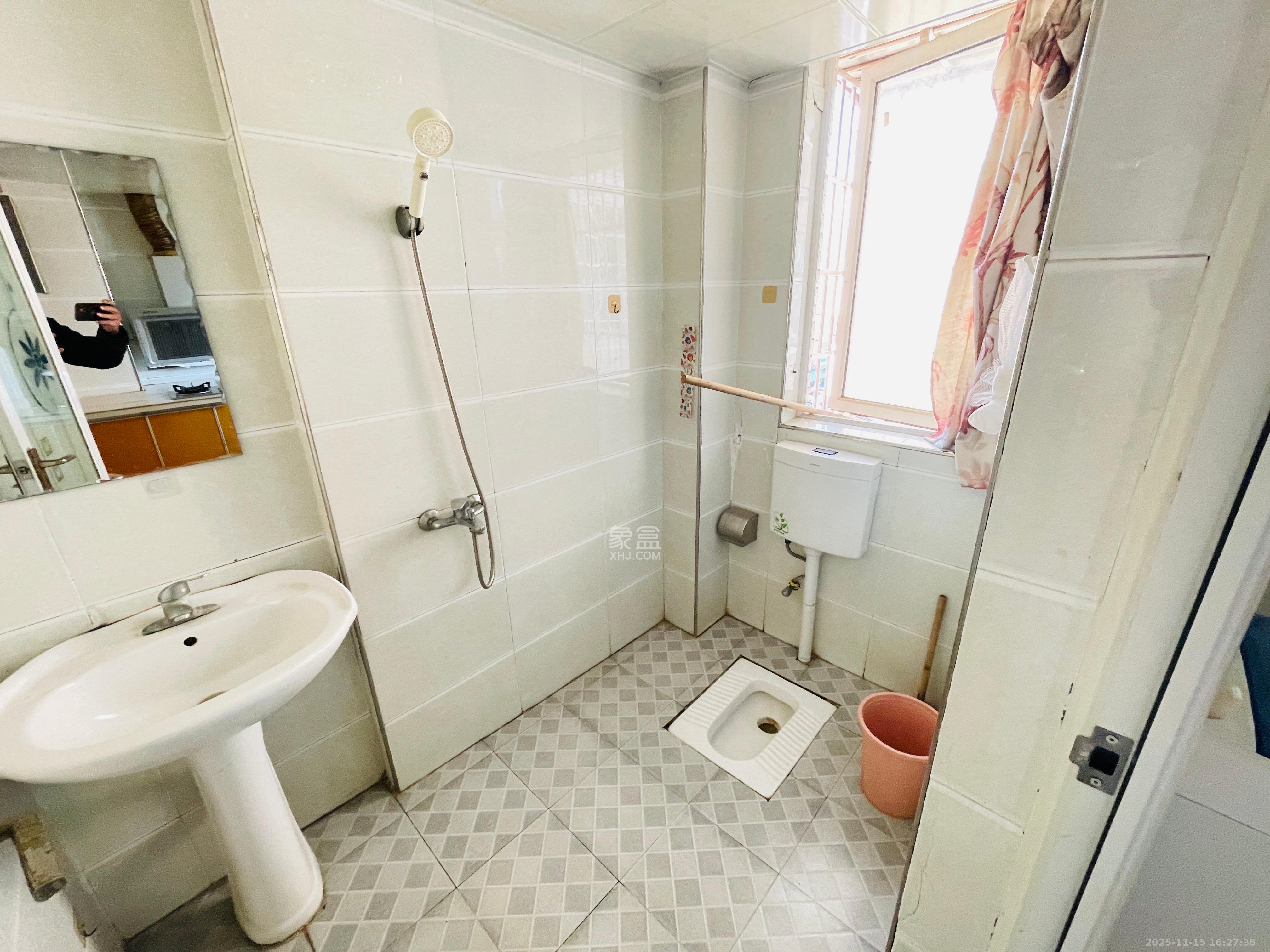 金石蓉园  1室1厅1卫    1400.0元/月室内图