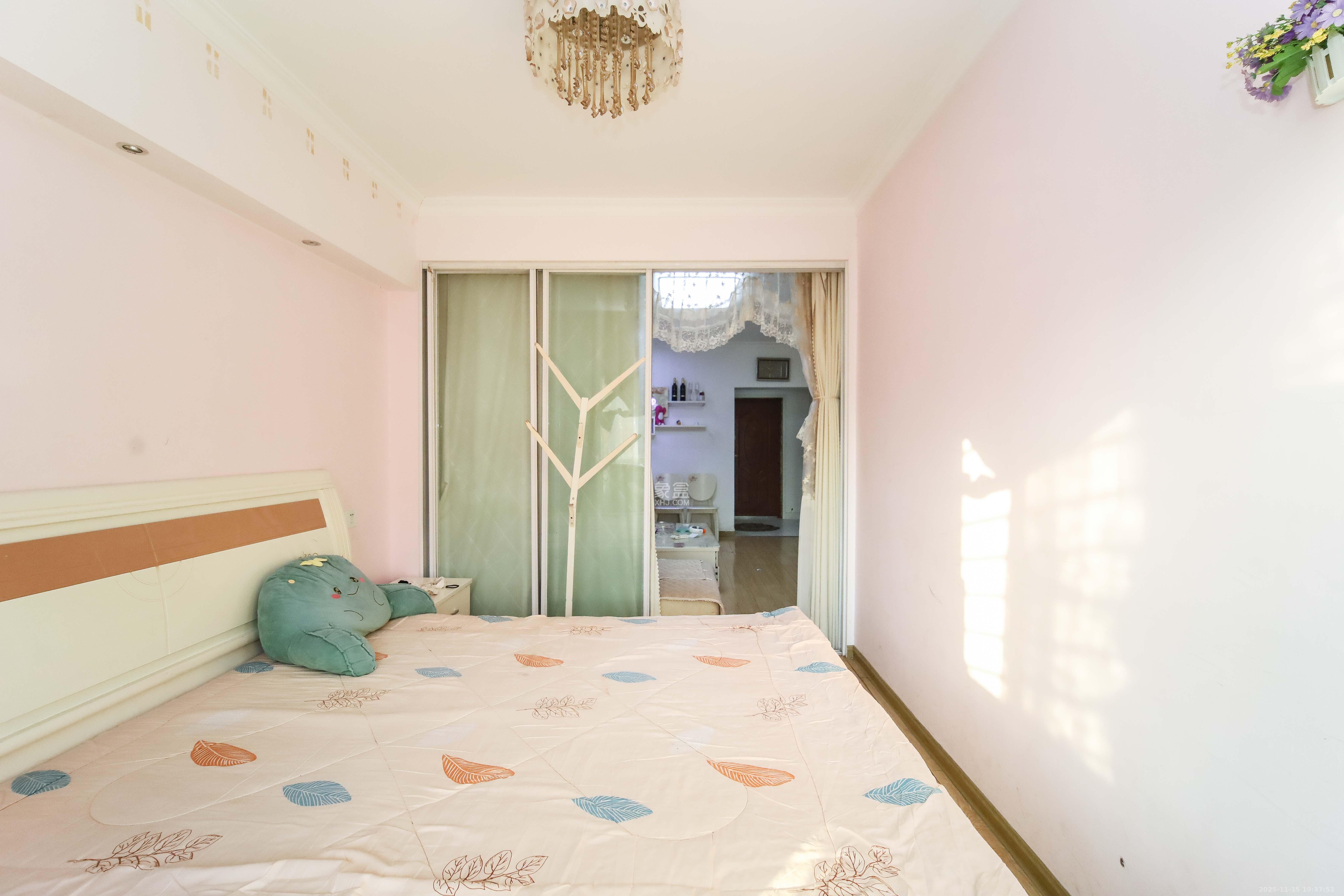 先锋东外滩 1室1厅1卫 36.0万 先锋东外滩 1室1厅1卫 36.0万卧室