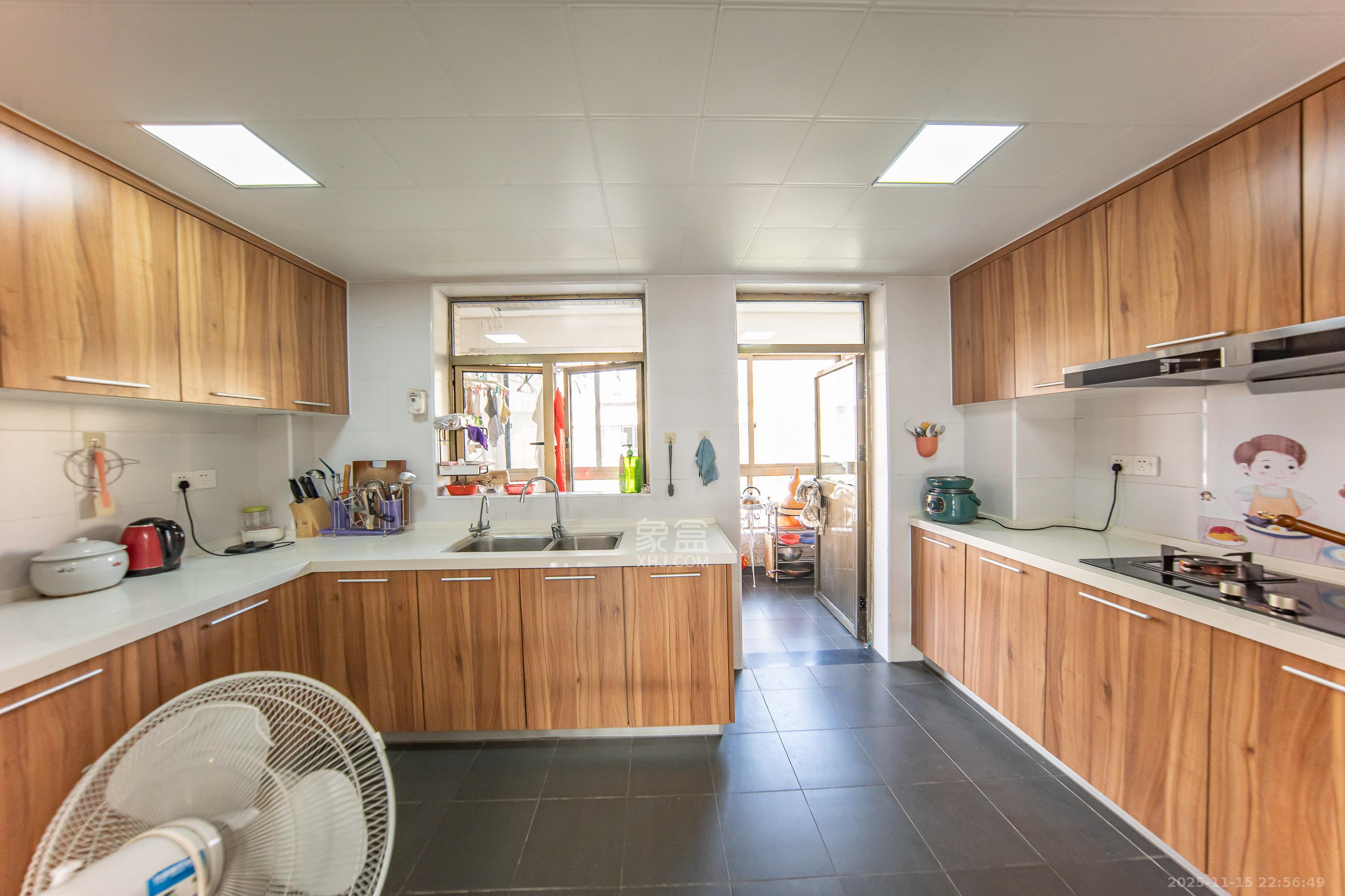 江山帝景雅典 3室2厅2卫 139.8万 江山帝景雅典 3室2厅2卫 139.8万厨房