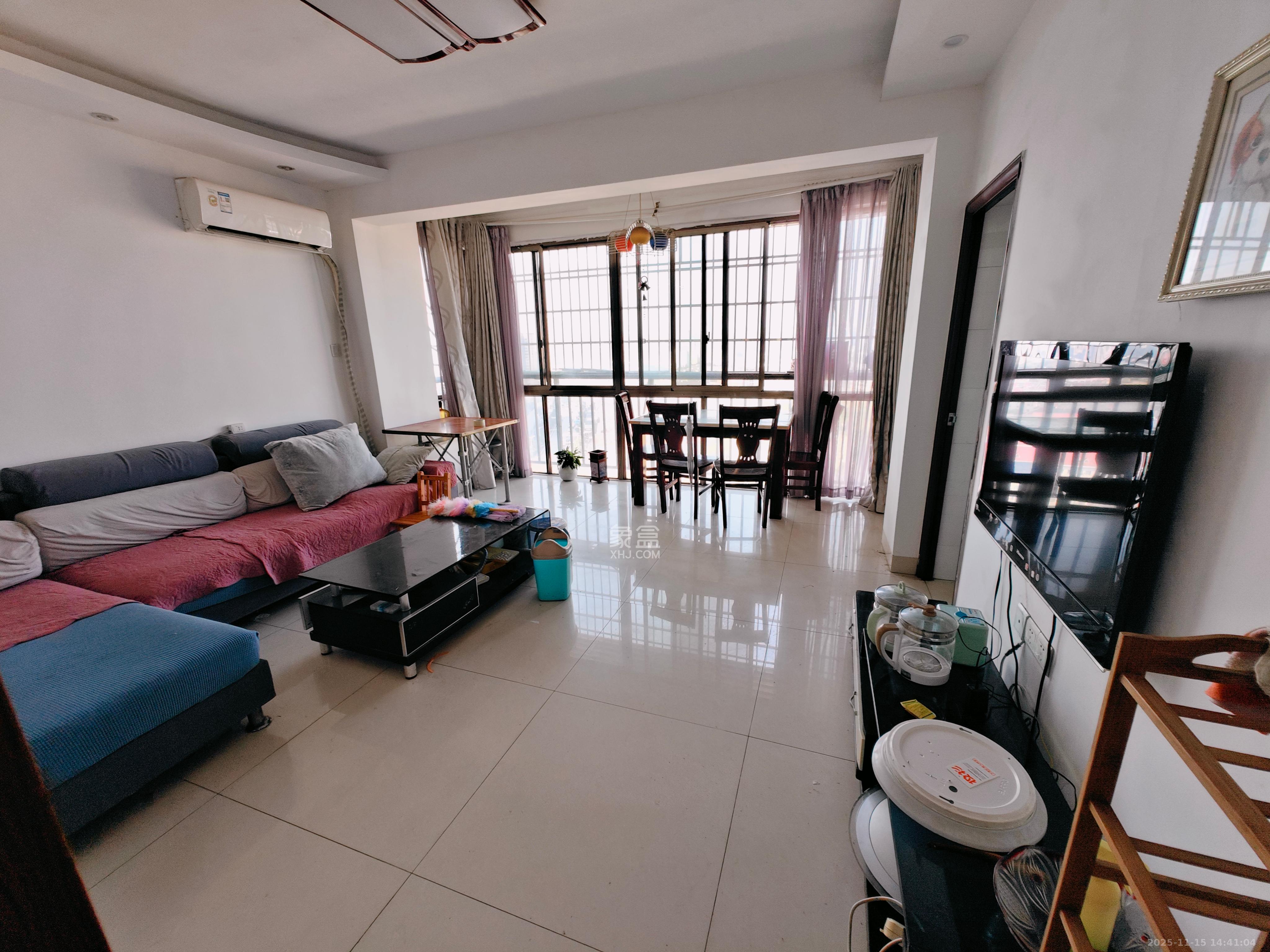 湘翰御舍 3室2厅1卫 2280.0元/月 湘翰御舍 3室2厅1卫 2280.0元/月室内图