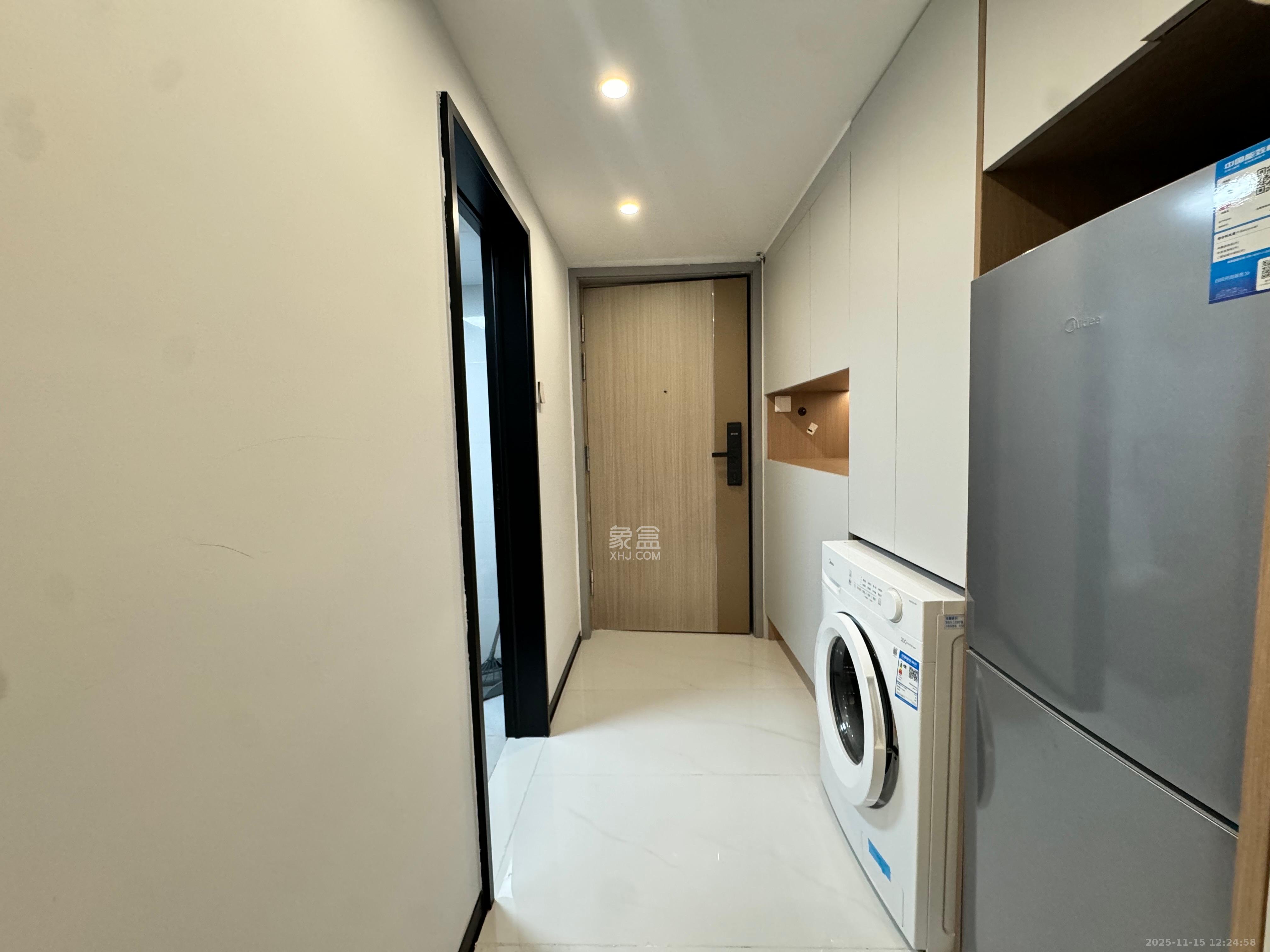 力高凤凰新天 1室0厅0卫 2100.0元/月 力高凤凰新天 1室0厅0卫 2100.0元/月室内图