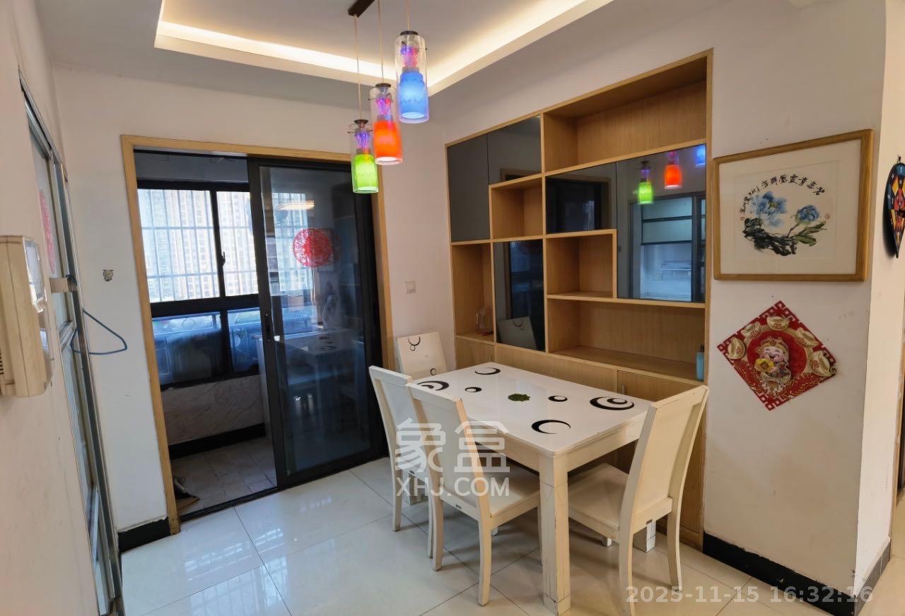 保利麓谷林语A区  3室2厅1卫    2200.0元/月室内图