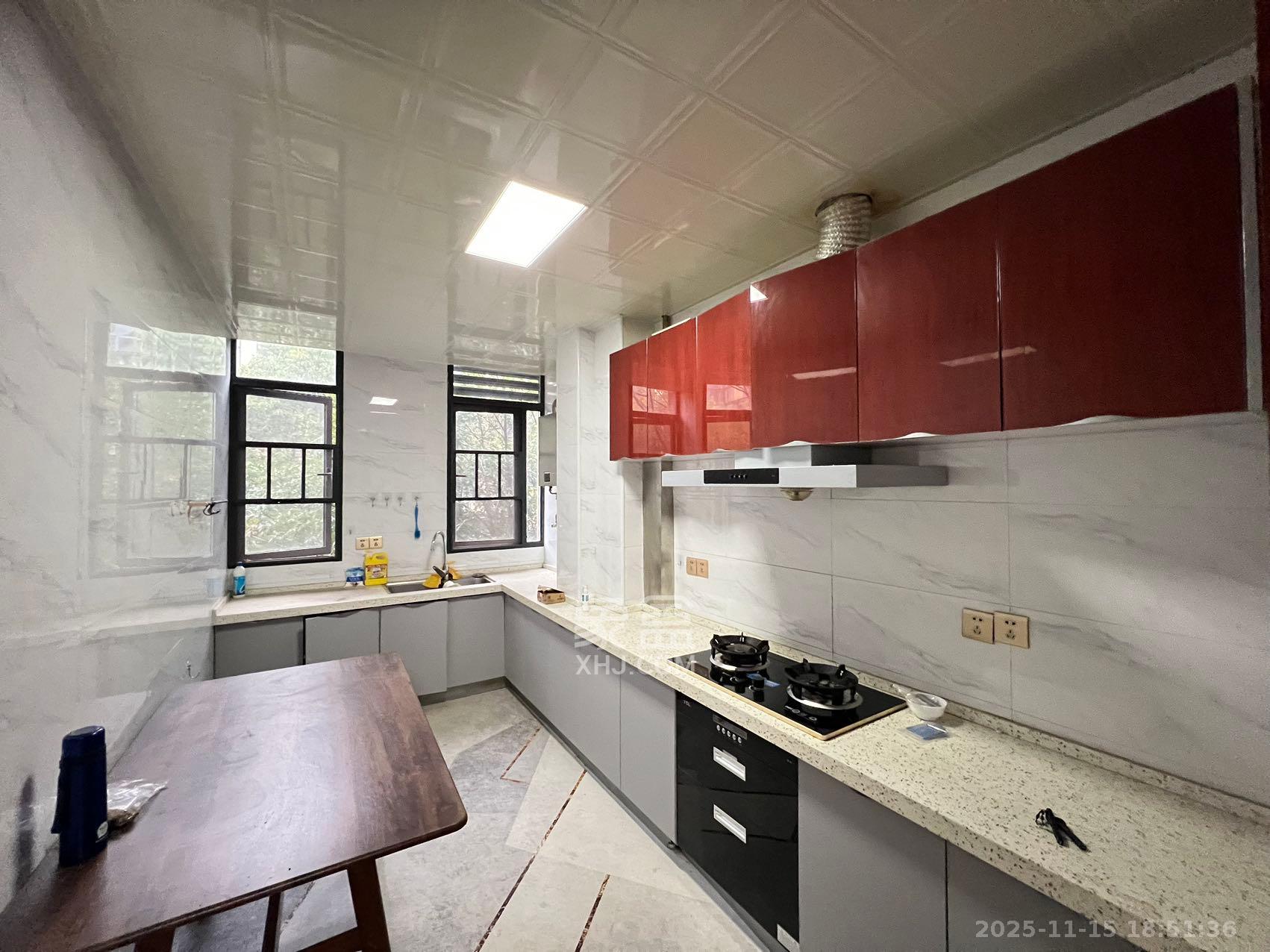 中建芙蓉和苑  3室2厅1卫    3500.0元/月室内图