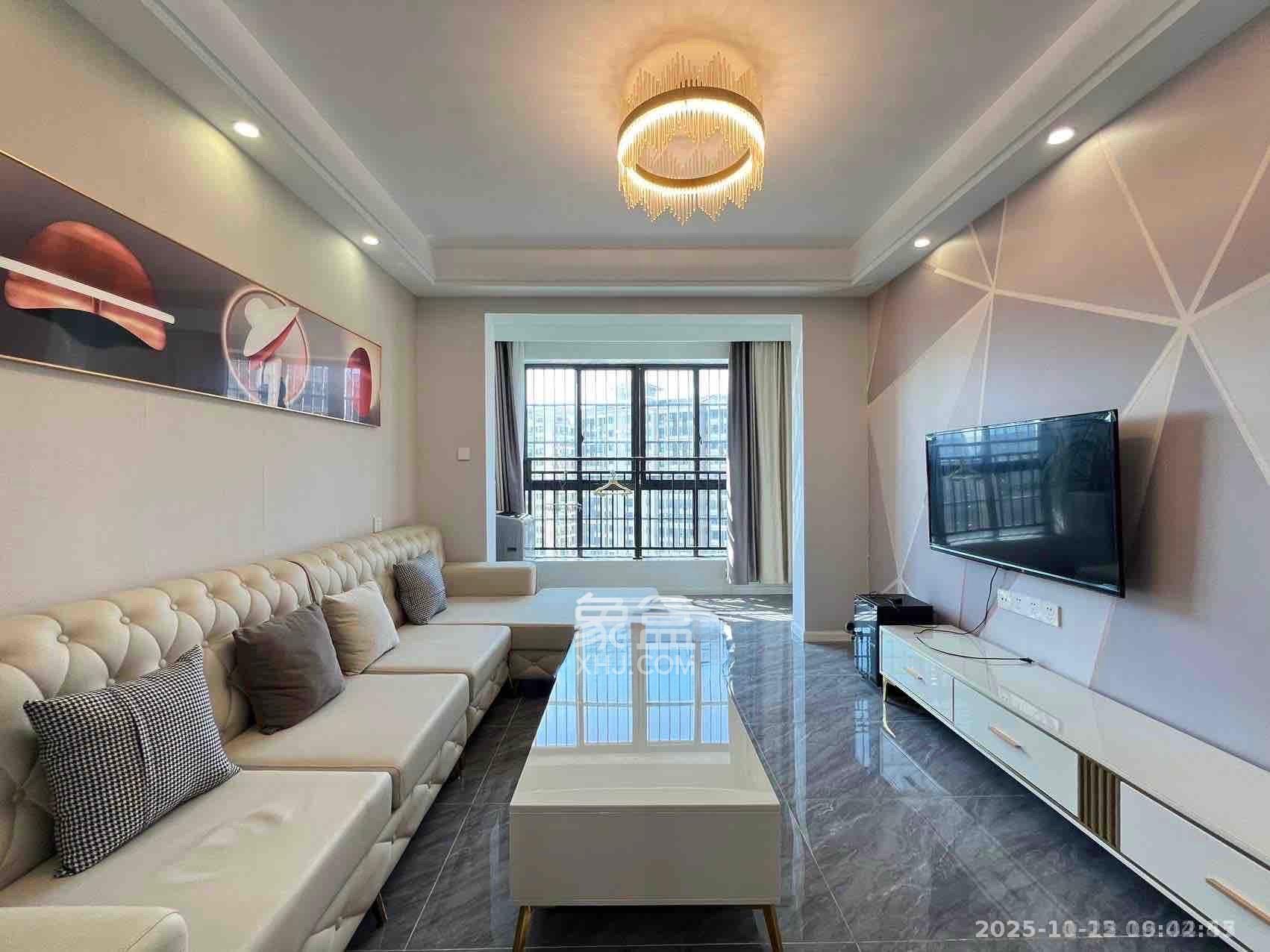 滨江海棠湾 2室2厅1卫 2100.0元/月 滨江海棠湾 2室2厅1卫 2100.0元/月室内图