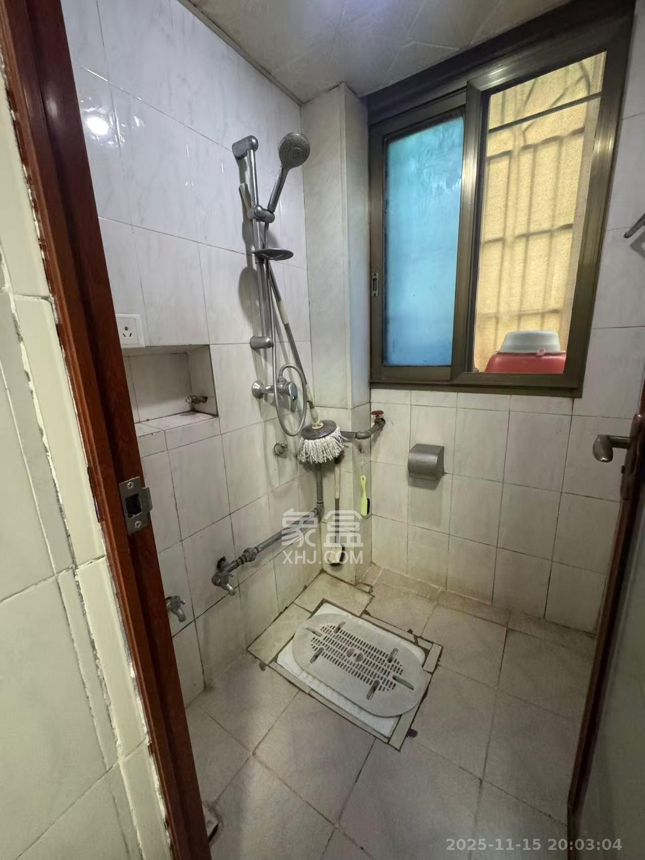 乔庄社区  3室1厅1卫    2200.0元/月室内图