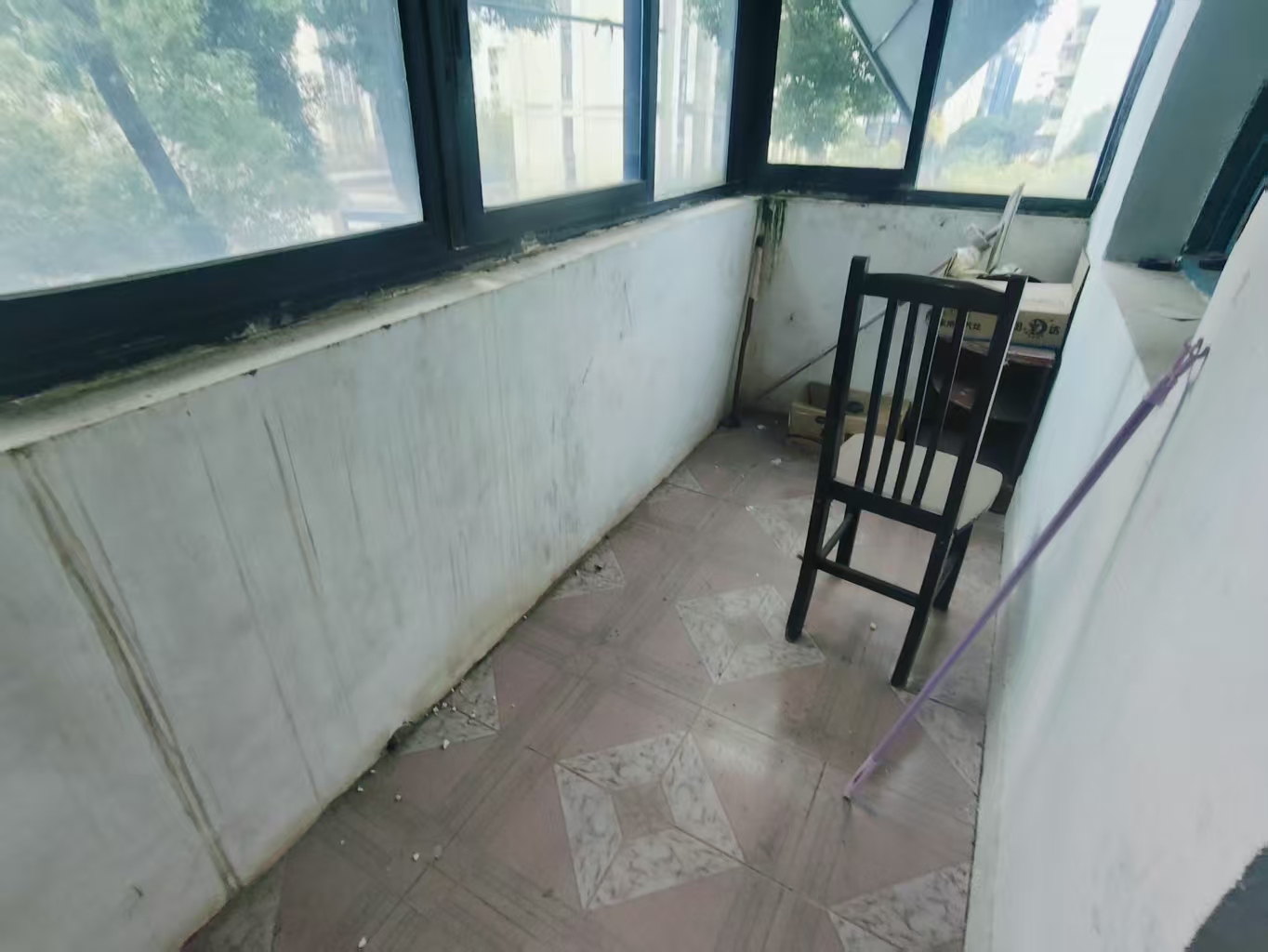 梓园社区(麻纺厂宿舍) 2室1厅1卫 500.0元/月 梓园社区(麻纺厂宿舍) 2室1厅1卫 500.0元/月室内图