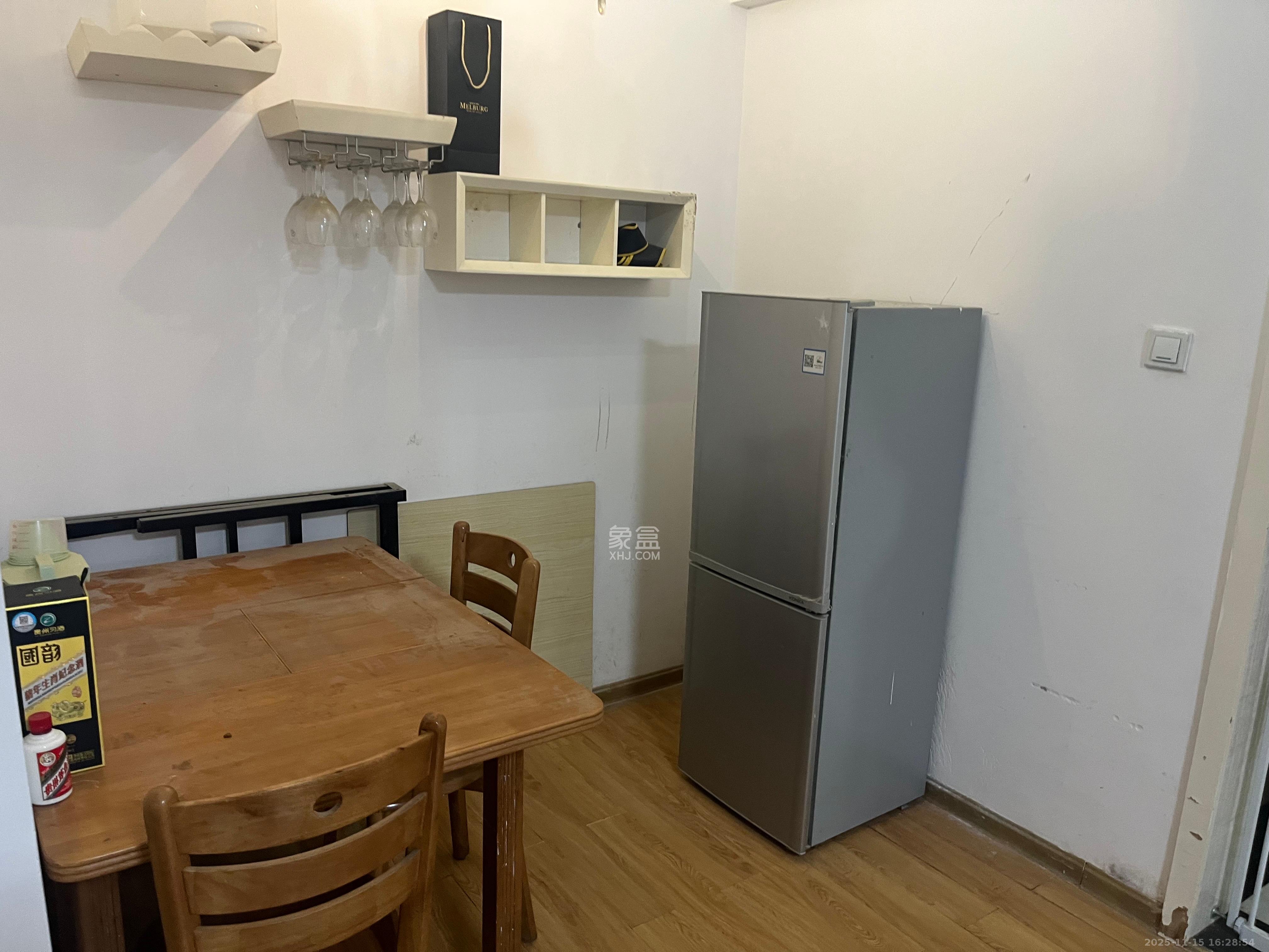 长大彩虹都 2室1厅1卫 1700.0元/月 长大彩虹都 2室1厅1卫 1700.0元/月室内图