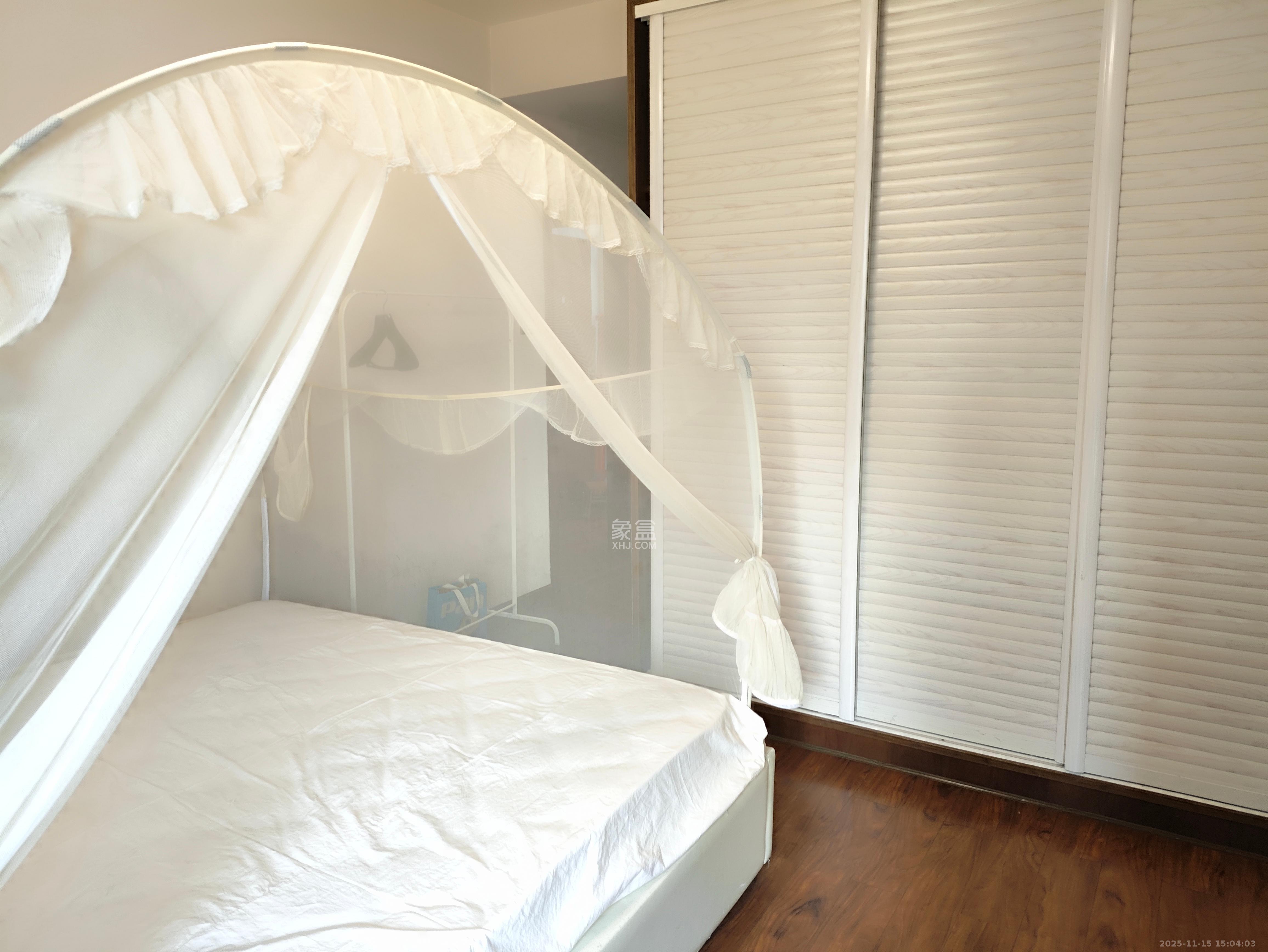 钱隆樽品(一、二、三期)  3室2厅2卫    2500.0元/月室内图