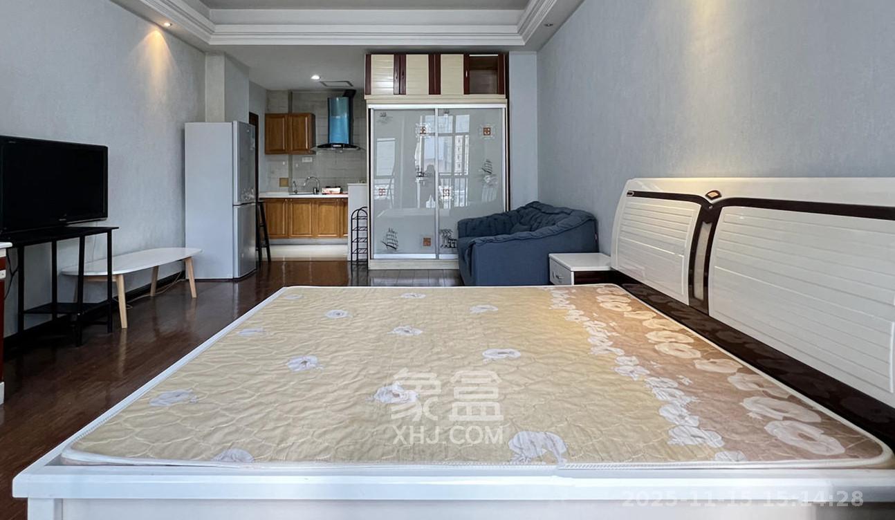 铂宫  1室1厅1卫    1600.0元/月