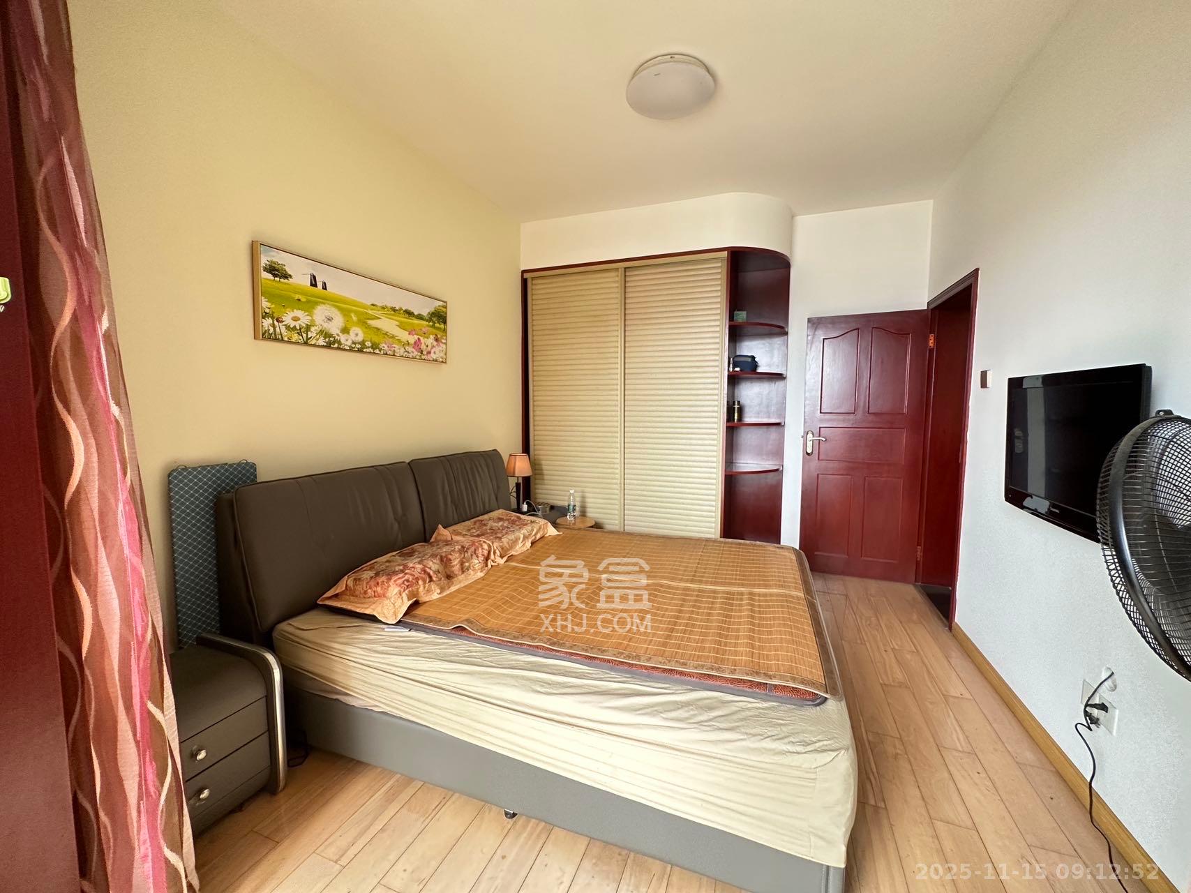 盘龙名府 2室2厅1卫 36.8万 盘龙名府 2室2厅1卫 36.8万客厅