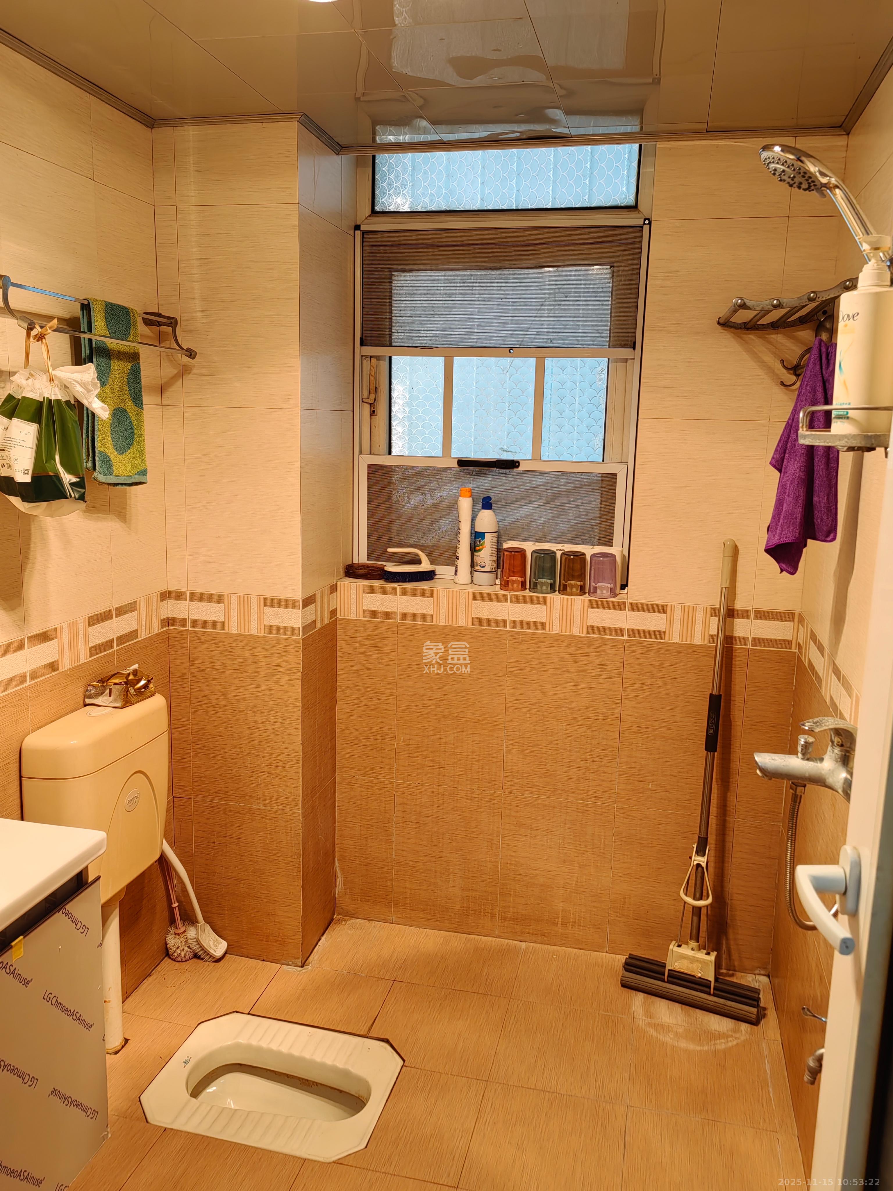 中扬华苑  2室2厅1卫    2300.0元/月室内图