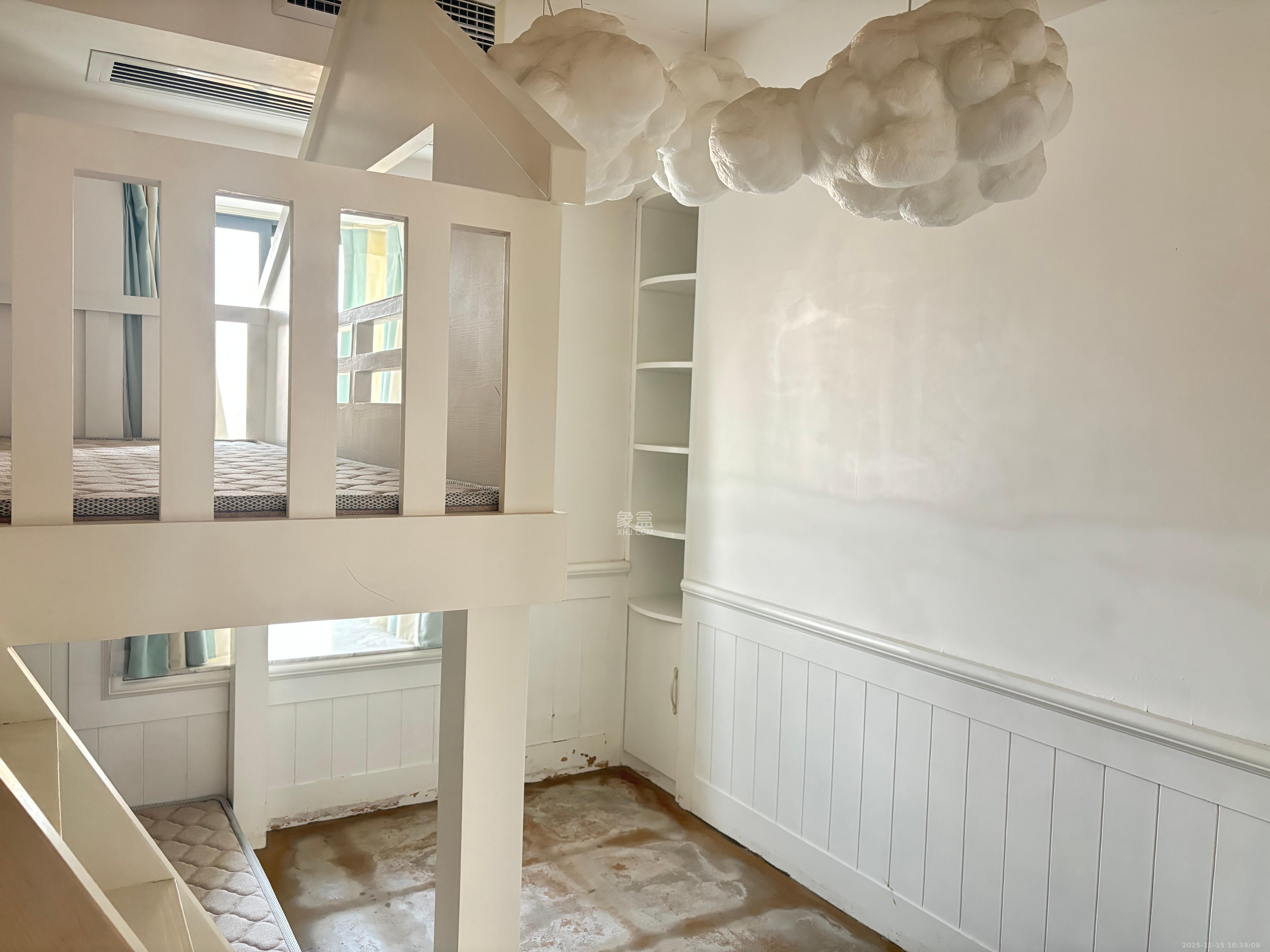 西子湖畔沃府  4室2厅2卫    3000.0元/月室内图