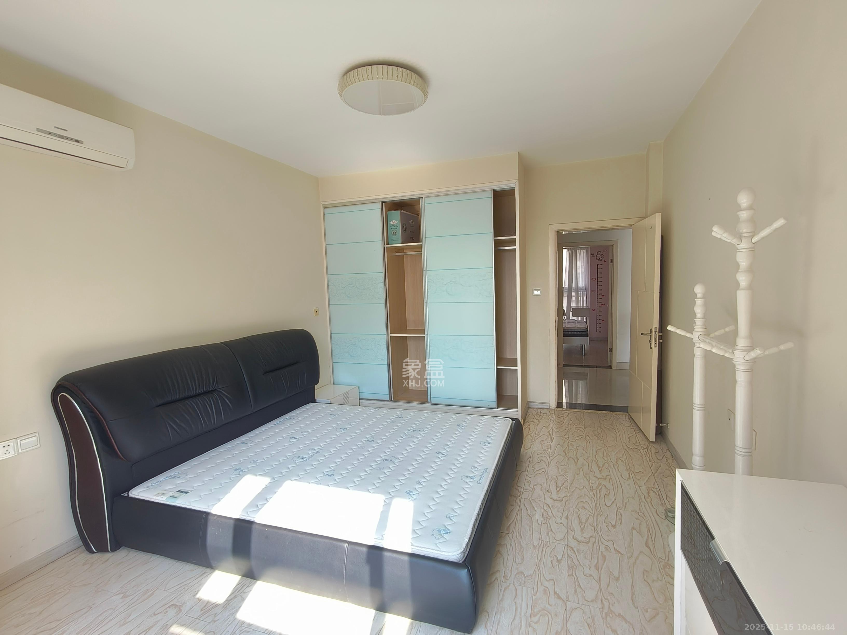 万国城（当代满庭春MOMA）一期  2室2厅1卫    2100.0元/月室内图