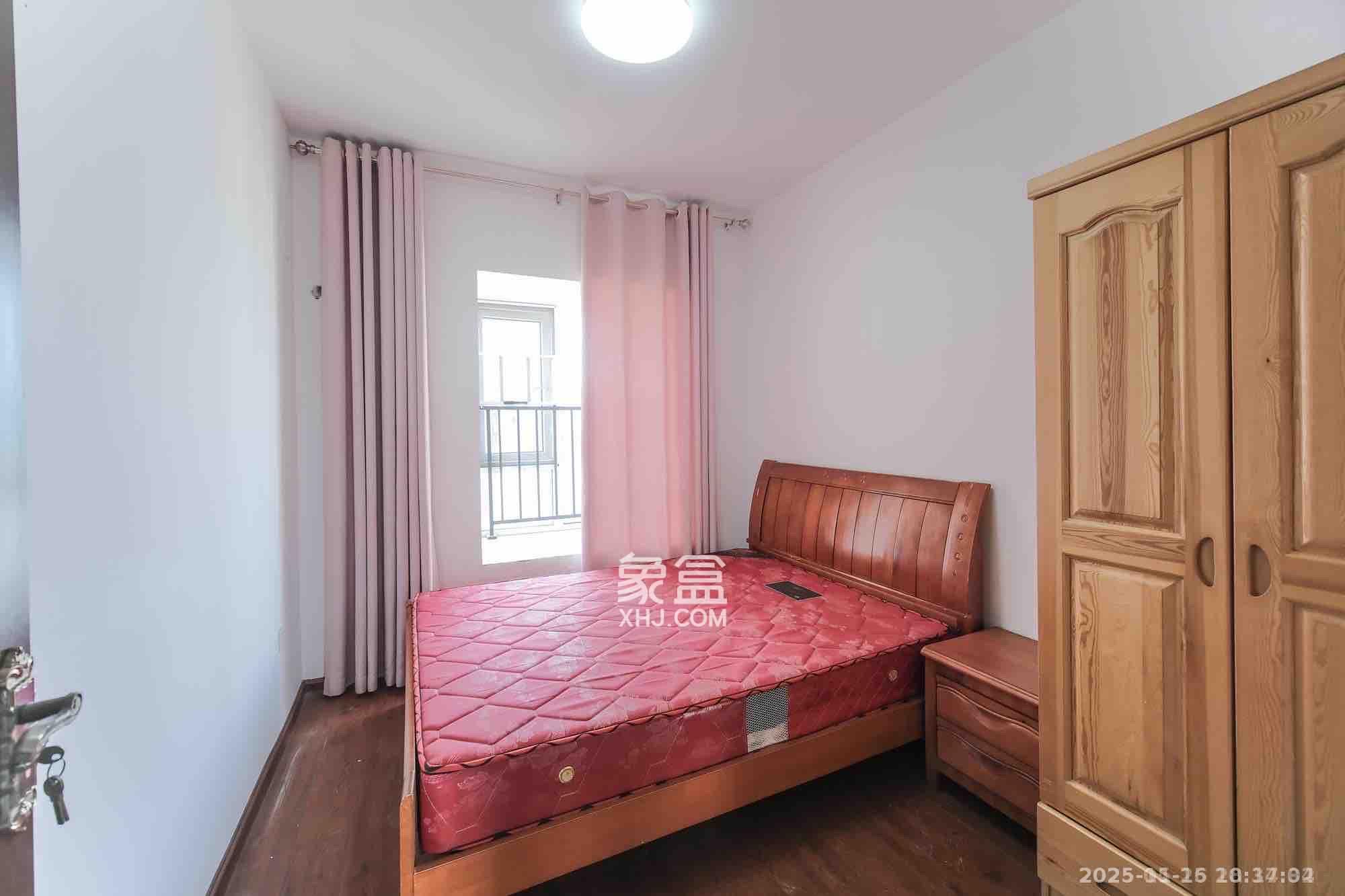 荣盛花语城  3室2厅1卫    1800.0元/月室内图