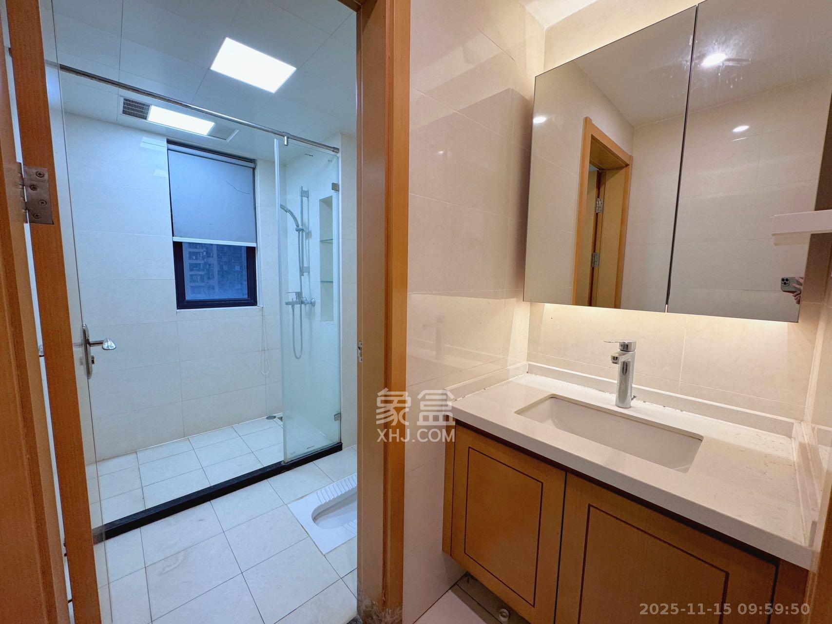 中建嘉和城  4室2厅2卫    2500.0元/月室内图