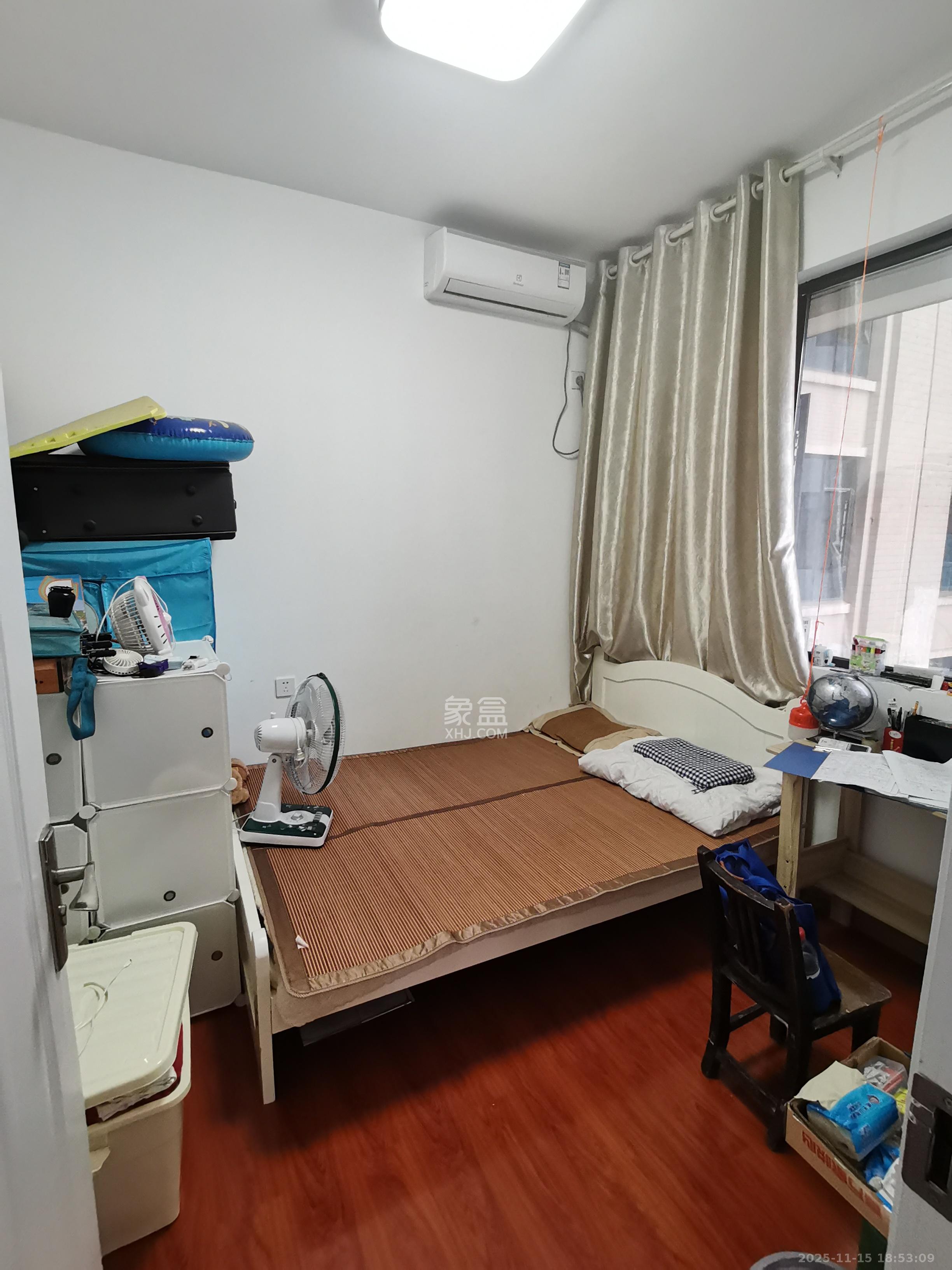 天元涉外景园C区  2室2厅1卫    2100.0元/月室内图