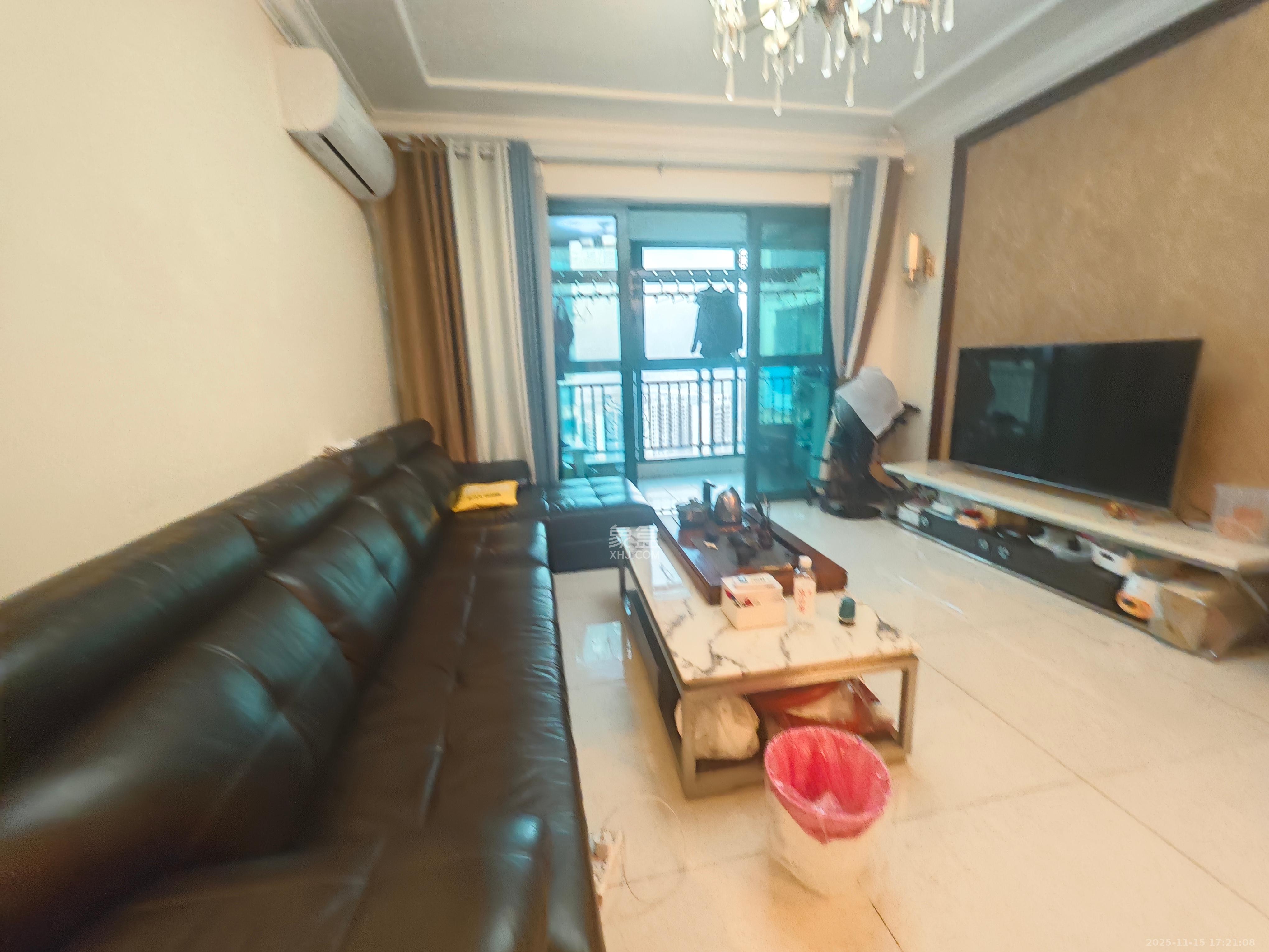 恒大翡翠华庭  3室2厅2卫    2500.0元/月室内图