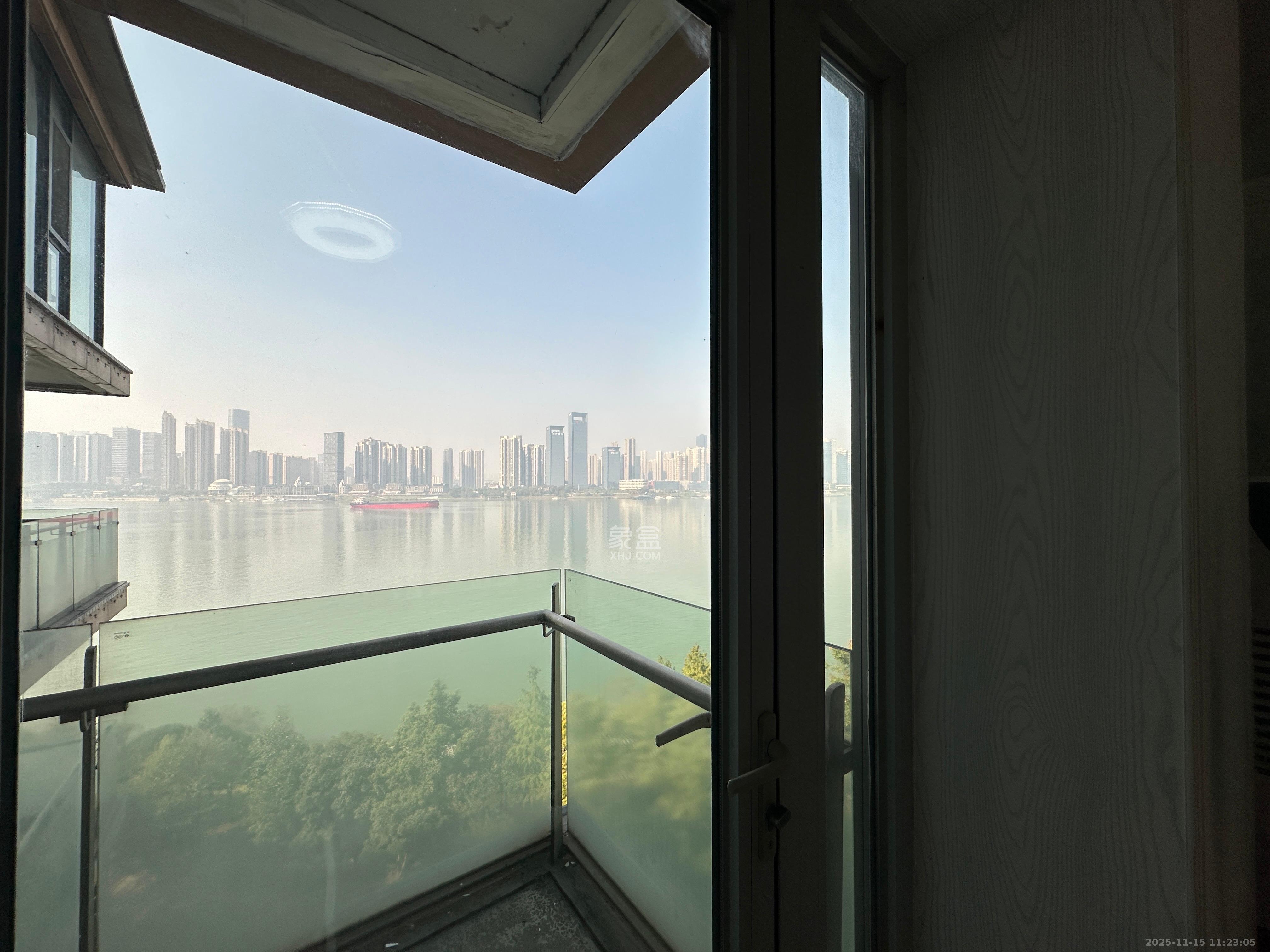 北辰定江洋 3室2厅2卫 7500.0元/月 北辰定江洋 3室2厅2卫 7500.0元/月室内图