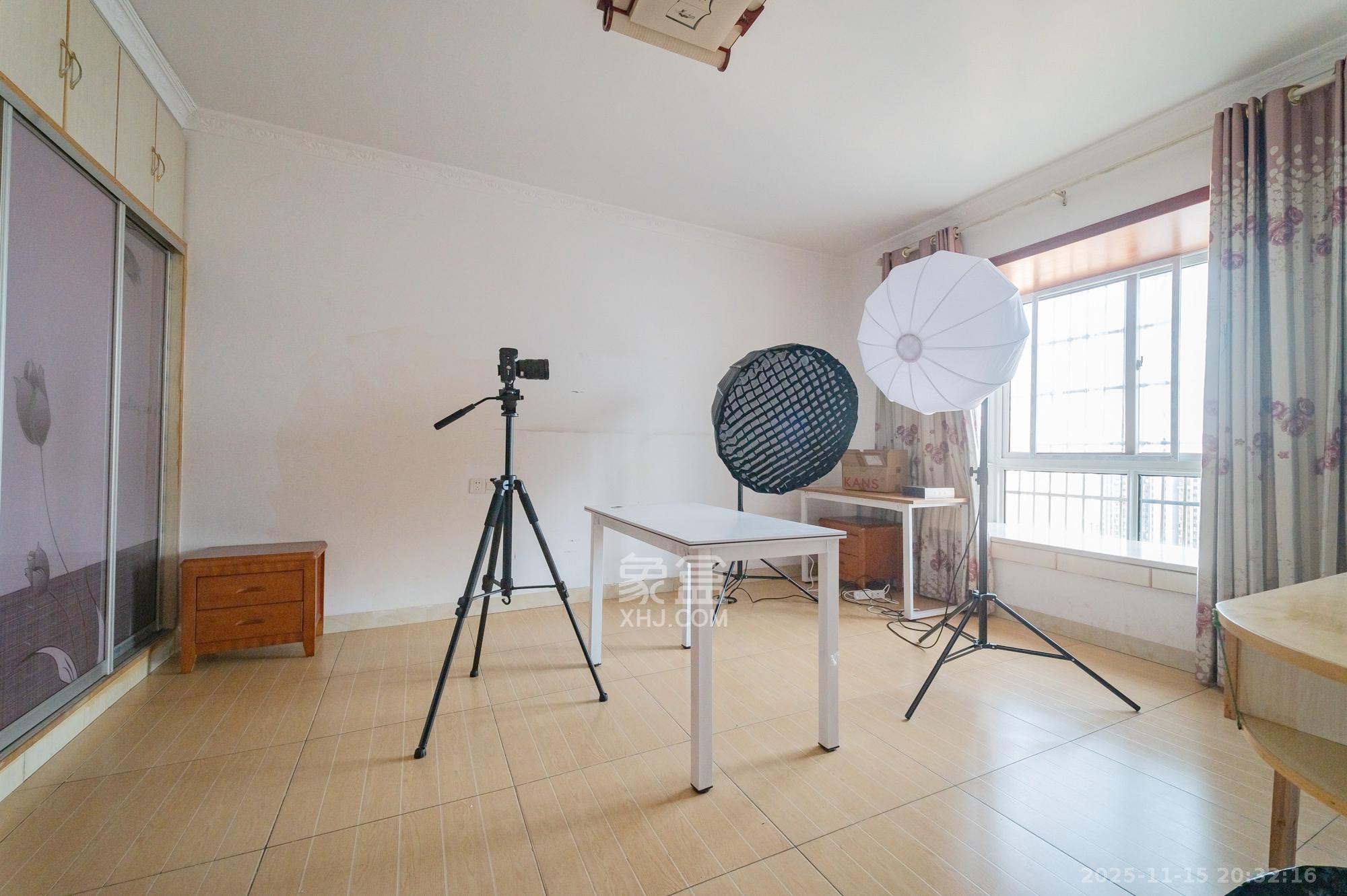 筑梦佳园 4室2厅2卫 108.8万 筑梦佳园 4室2厅2卫 108.8万卧室