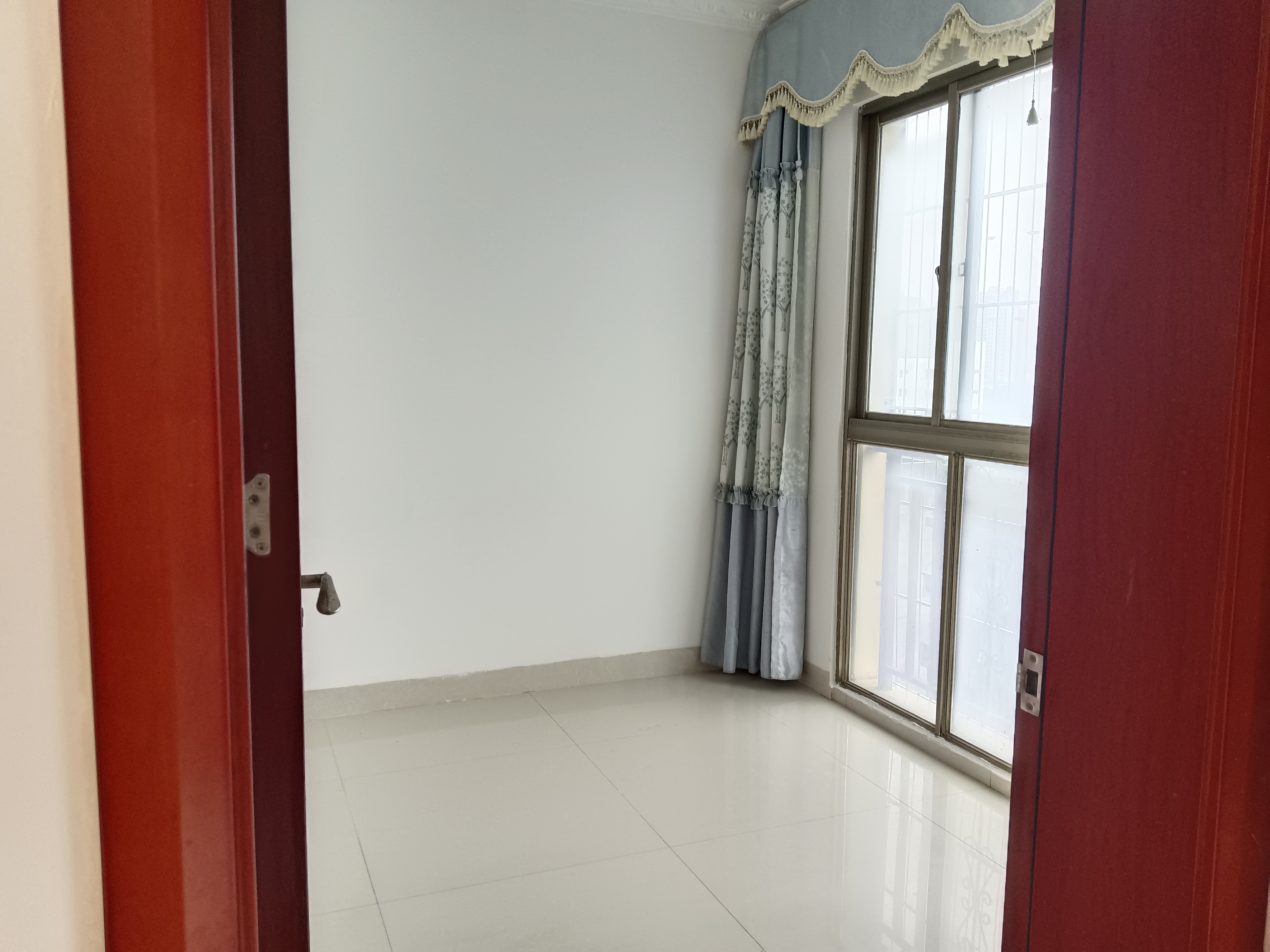 鑫生棕榈泉国际公馆 3室2厅1卫 2600.0元/月 鑫生棕榈泉国际公馆 3室2厅1卫 2600.0元/月室内图