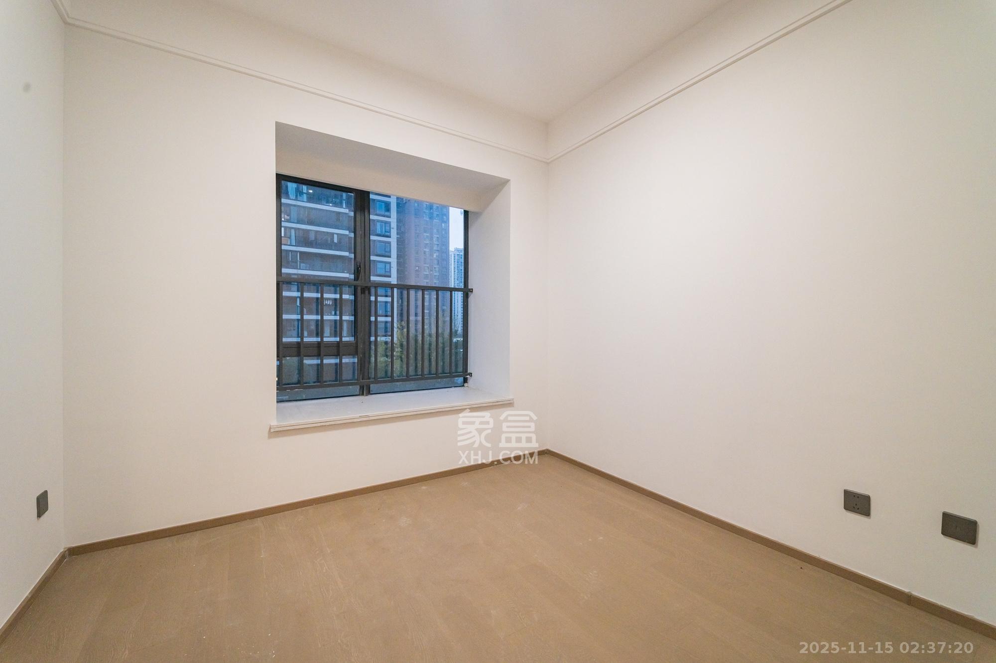 三一云谷  1室0厅0卫    151.0万卧室