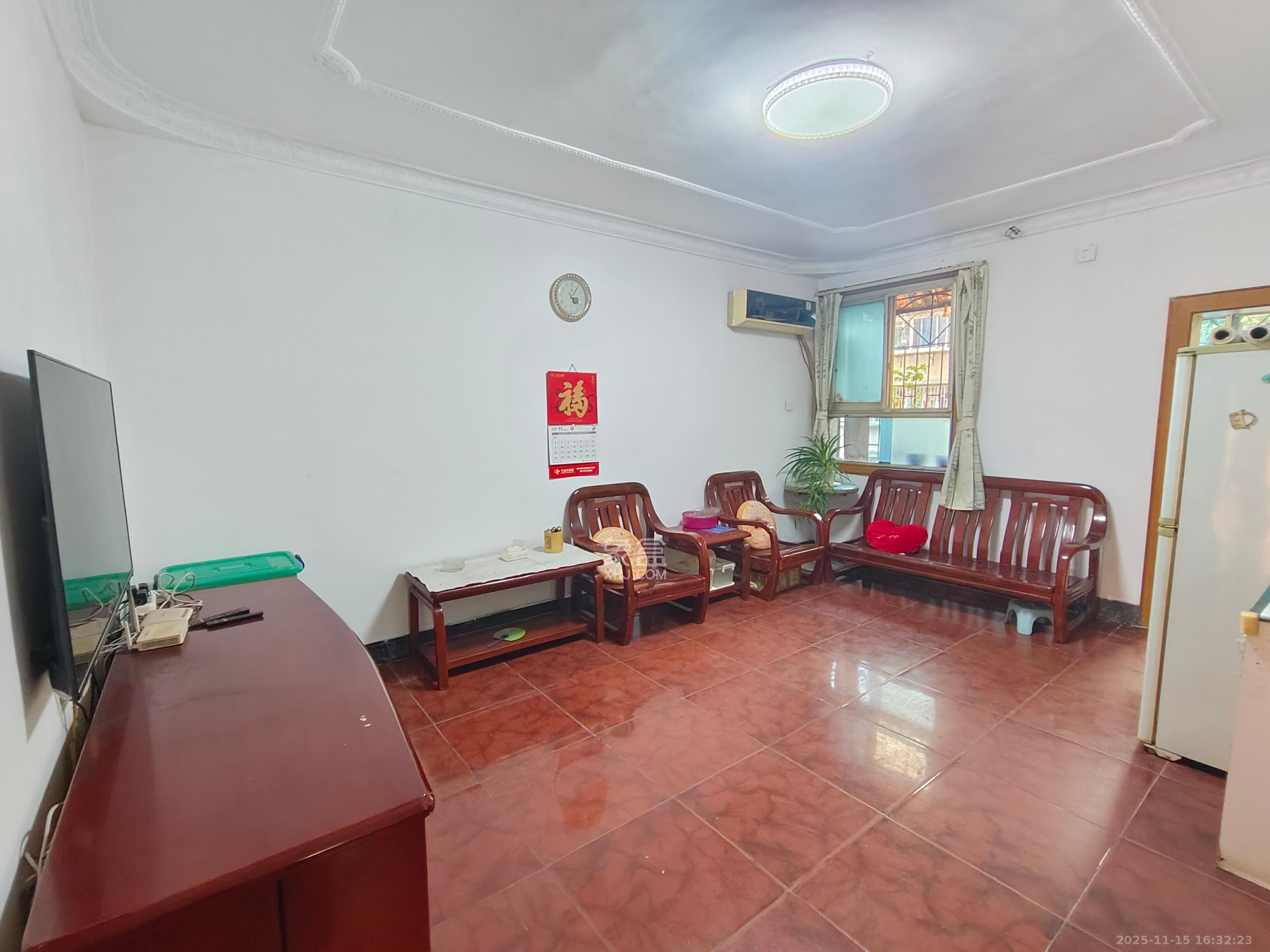 振业小区  2室1厅1卫    1400.0元/月