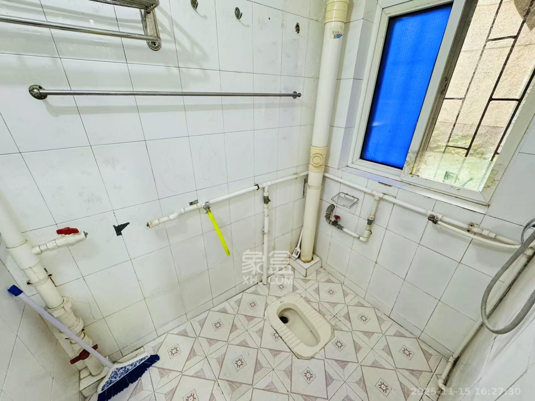 静谧园  2室2厅1卫    1200.0元/月室内图