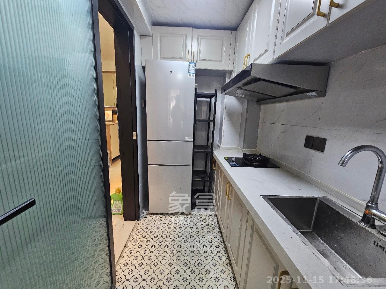 鑫远揽悦（鑫远和城三期）  1室1厅1卫    1600.0元/月室内图