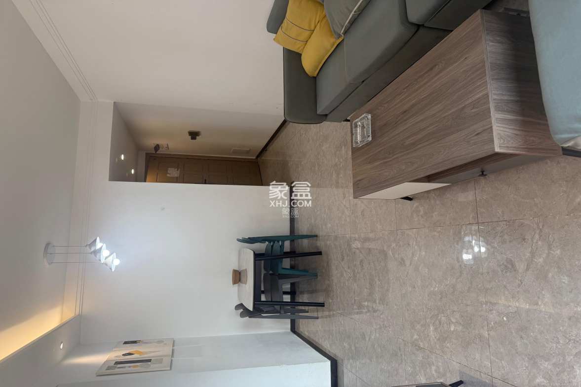 招商华发依云曦城 3室2厅2卫 2300.0元/月 招商华发依云曦城 3室2厅2卫 2300.0元/月室内图