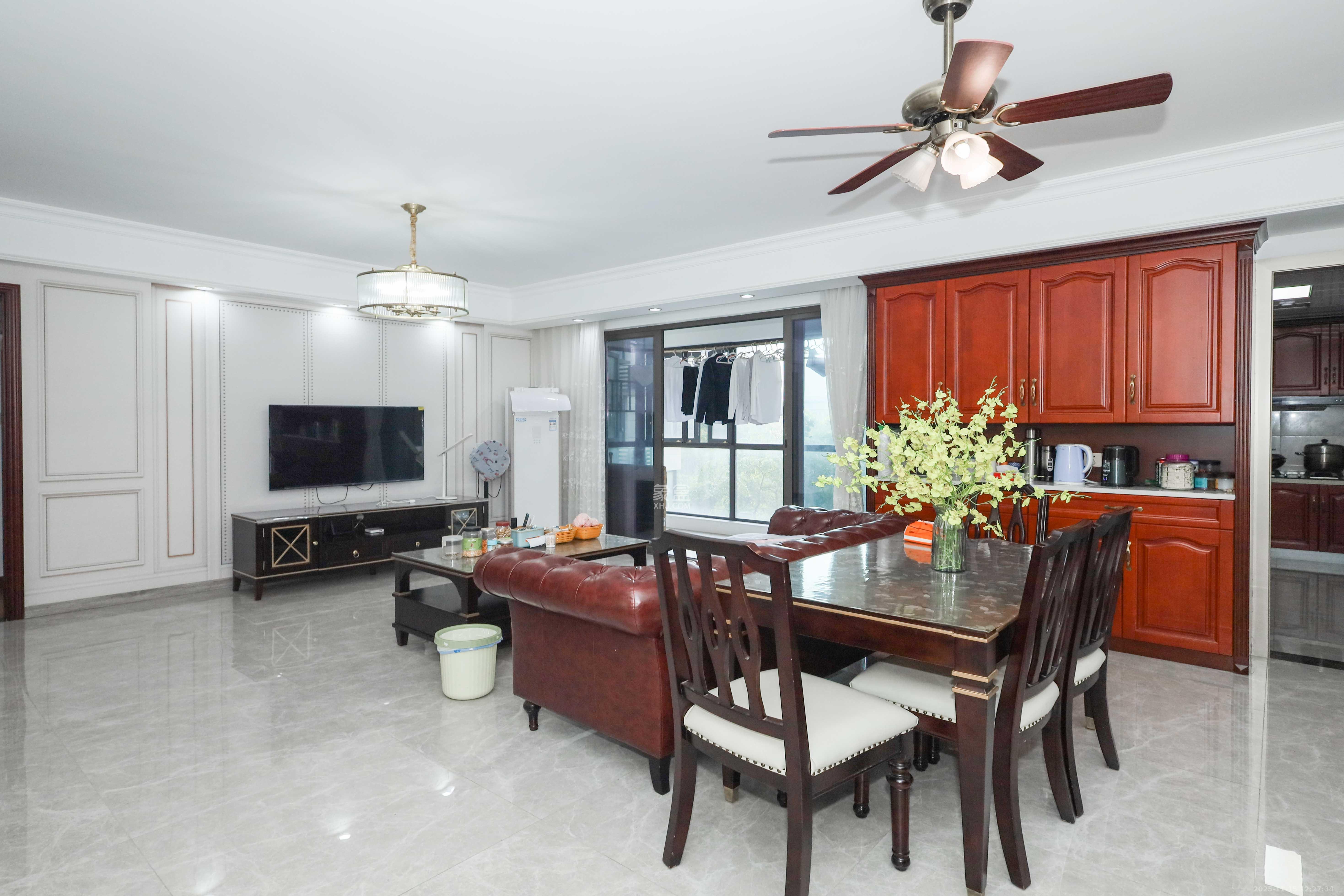 佳兆业云顶梅溪湖（佳兆业梅溪荟）  4室2厅2卫    168.0万客厅