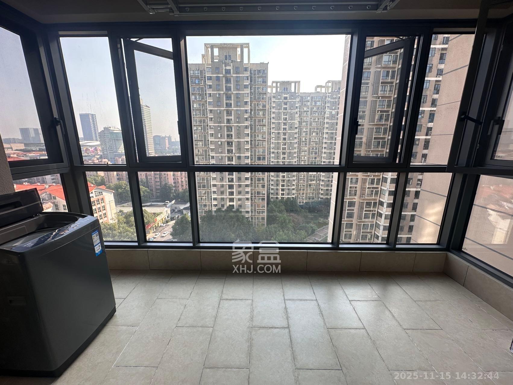 恒大雅苑 3室2厅2卫 3500.0元/月 恒大雅苑 3室2厅2卫 3500.0元/月室内图